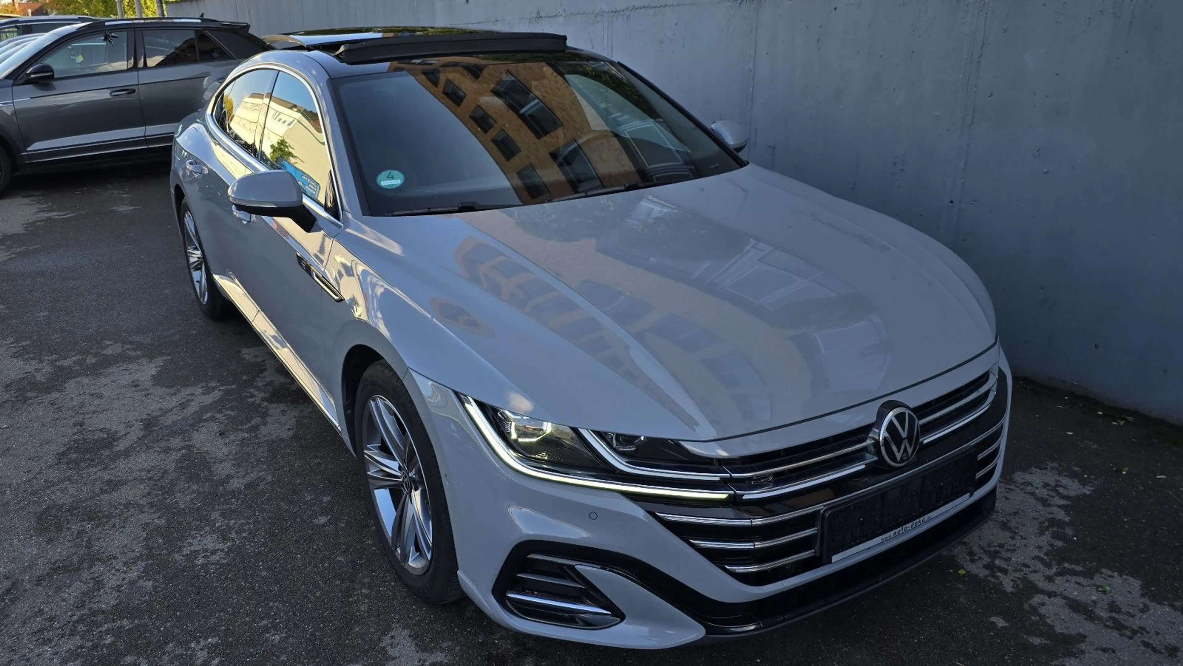 Volkswagen Arteon 2.0 TSI DSG 3 x R-Line Pano/ACC/360*/IQ — photo 2