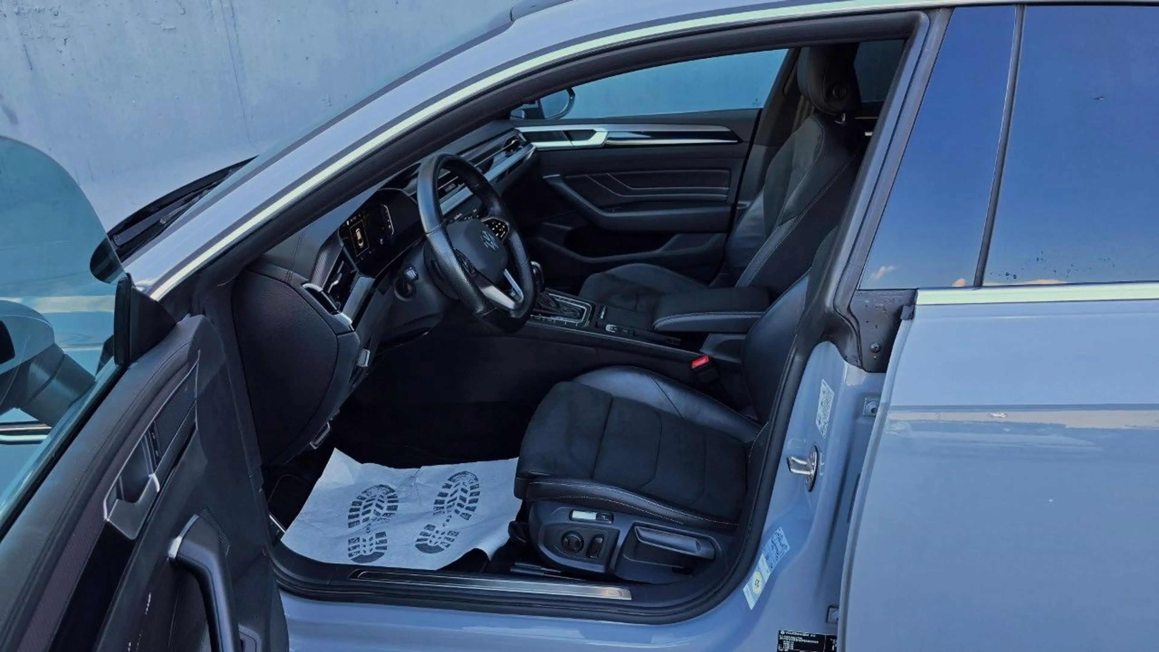 Volkswagen Arteon 2.0 TSI DSG 3 x R-Line Pano/ACC/360*/IQ — photo 6