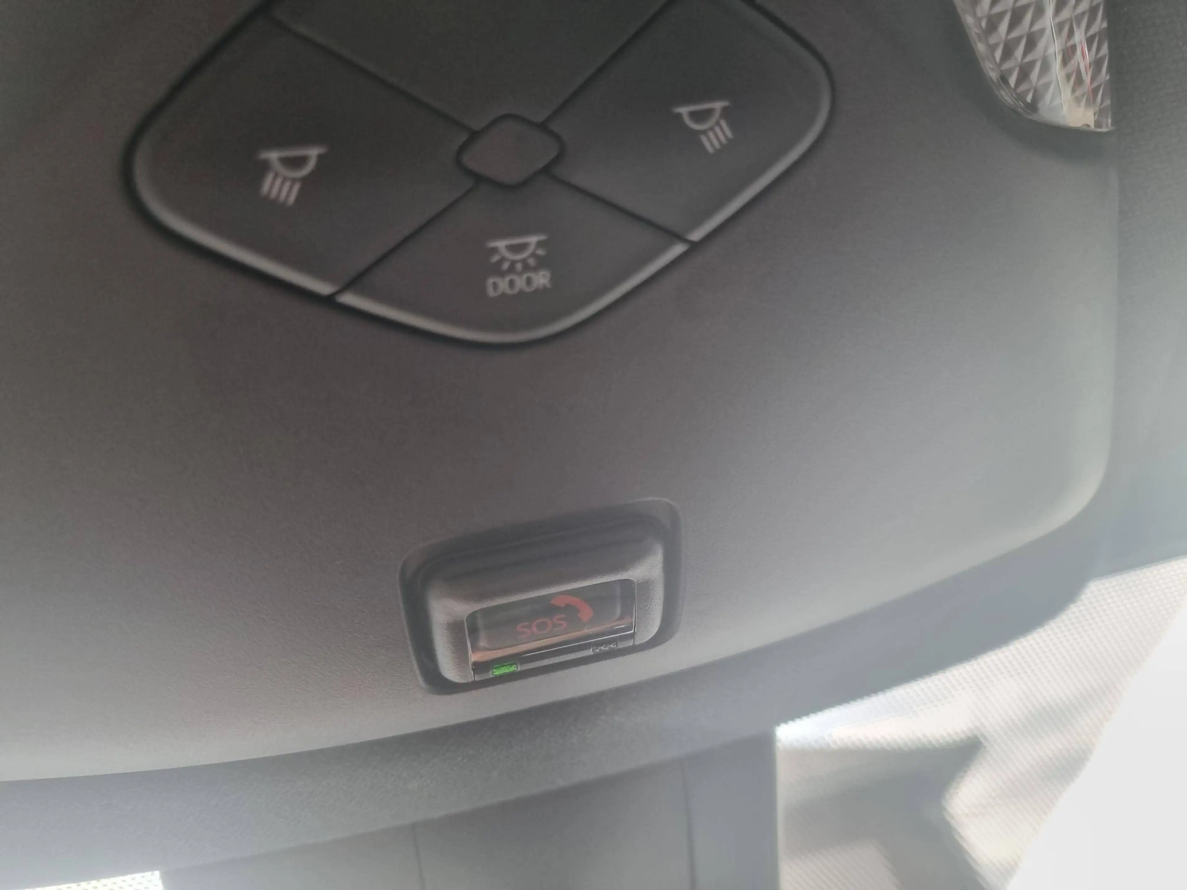 Toyota C-HR C-HR Hybrid 1.8i VVT-i C-Enter E-CVT — photo 15