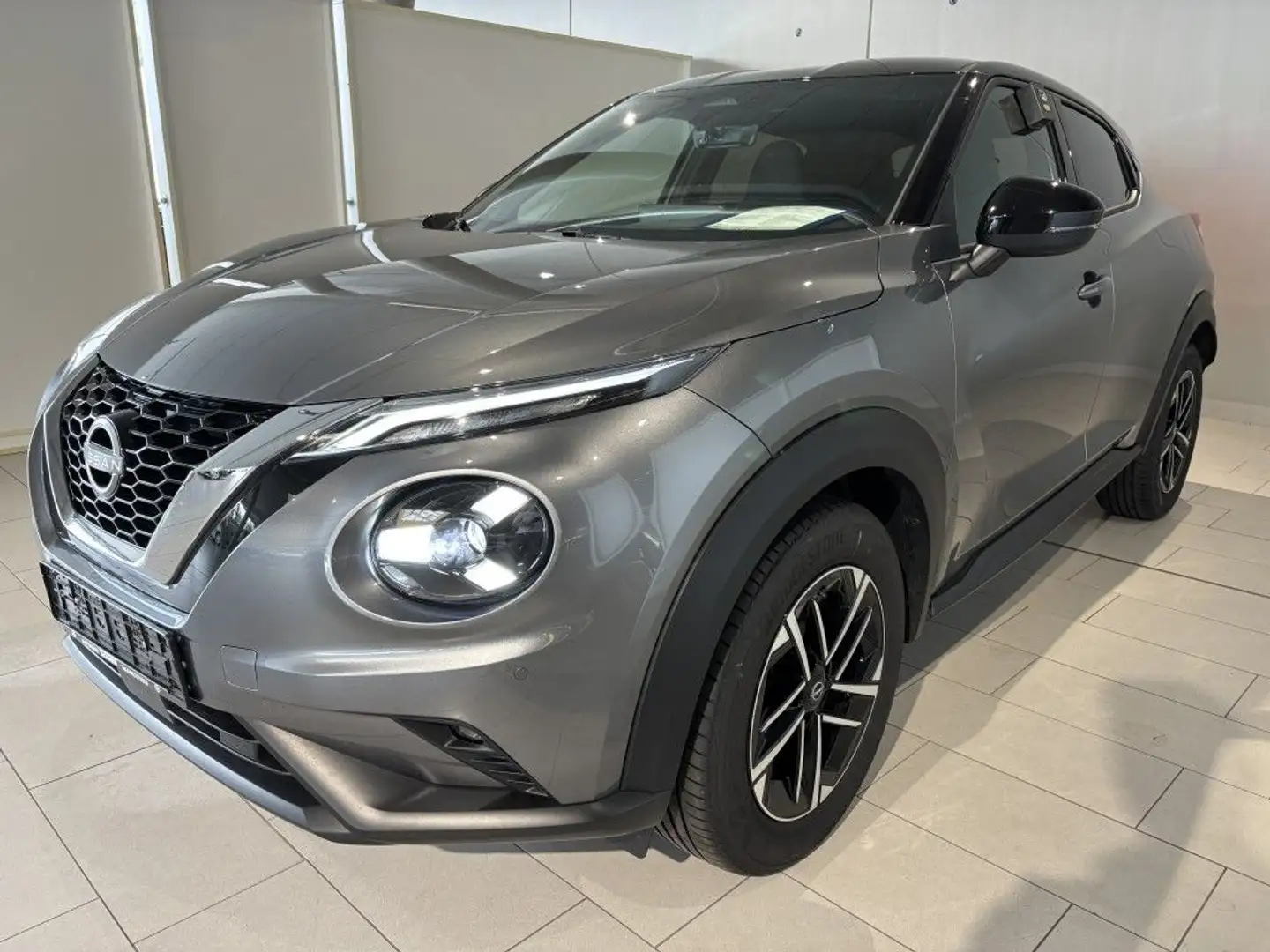 Nissan Juke 1.0 DIG-T DCT N-Connecta (2019) Grau - 1