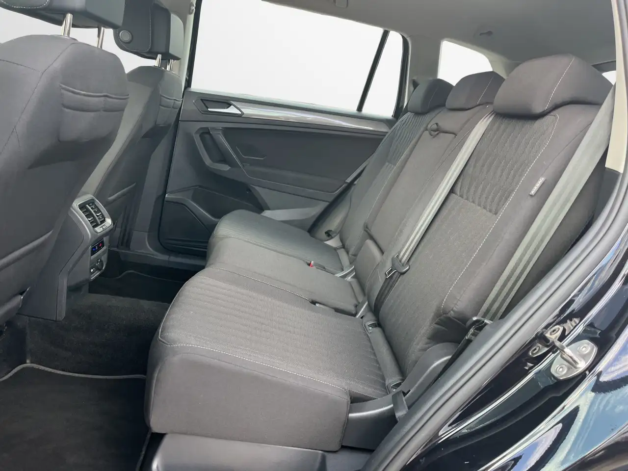 Volkswagen Tiguan Allspace 2.0 TDI DSG Life 12