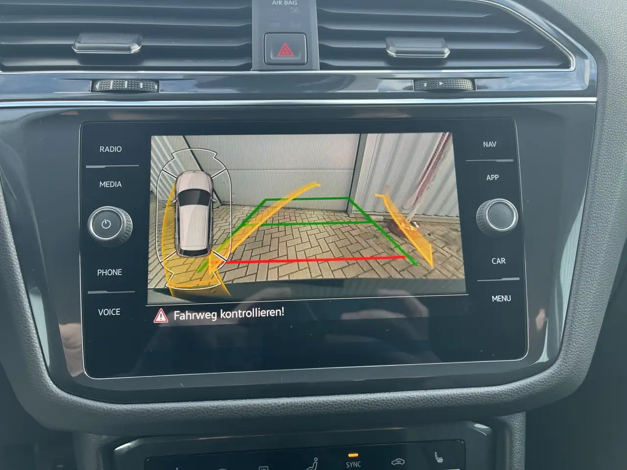 Volkswagen Tiguan Allspace 2.0 TDI DSG Life 16