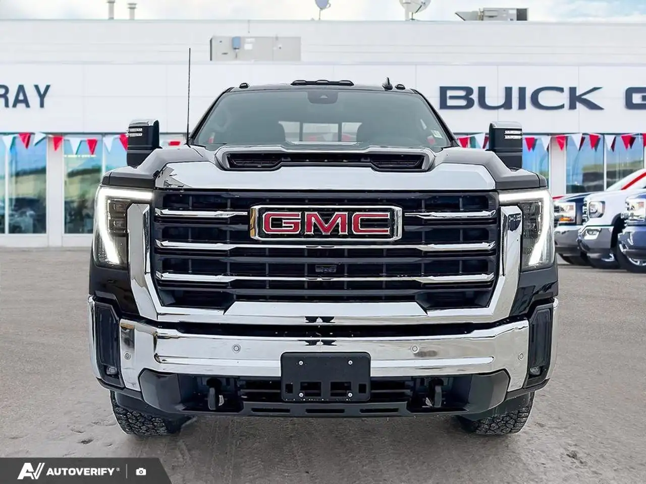 GMC Sierra 3500HD снимка GMC Sierra 3500HD