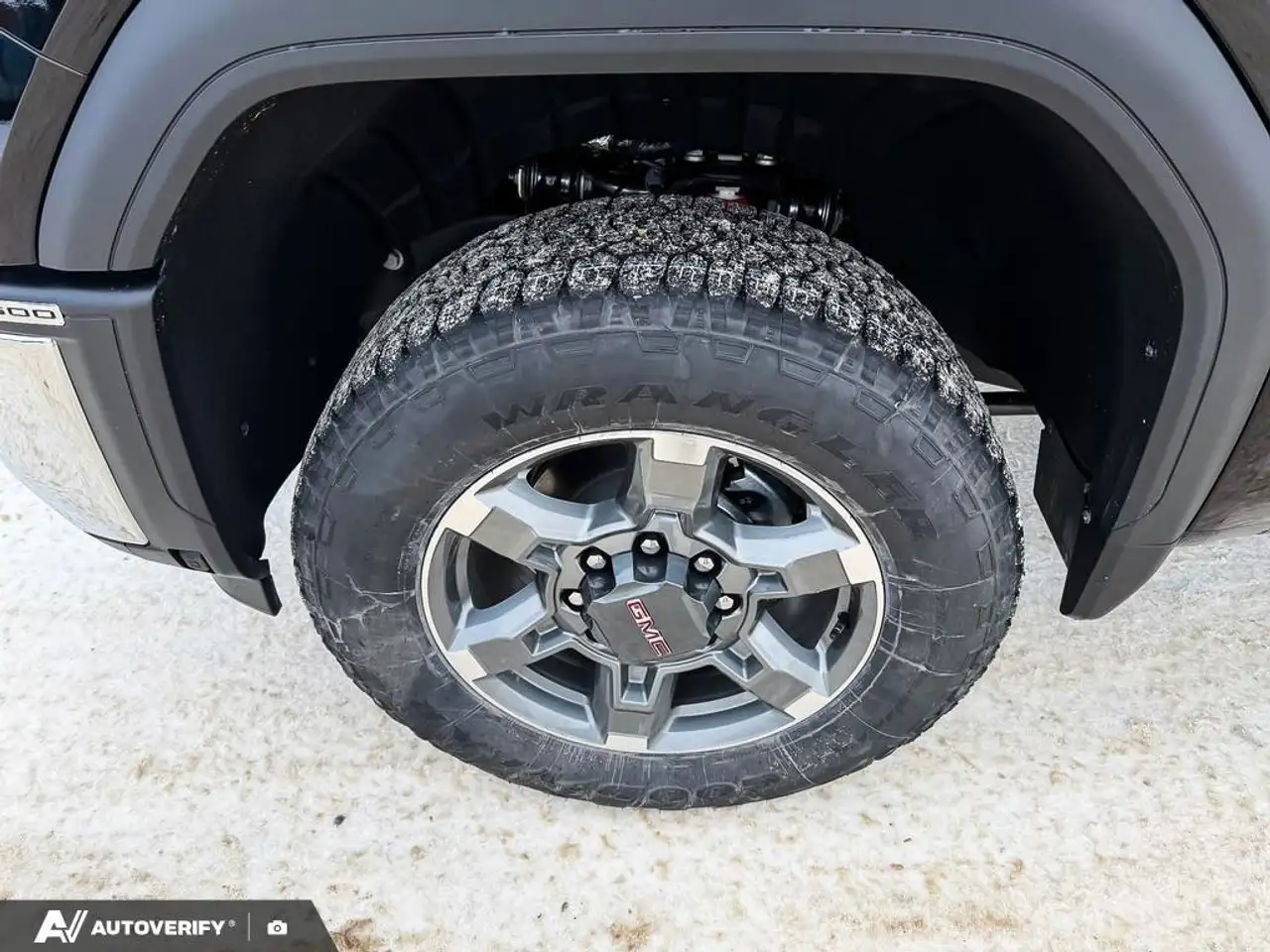GMC Sierra 3500HD снимка GMC Sierra 3500HD