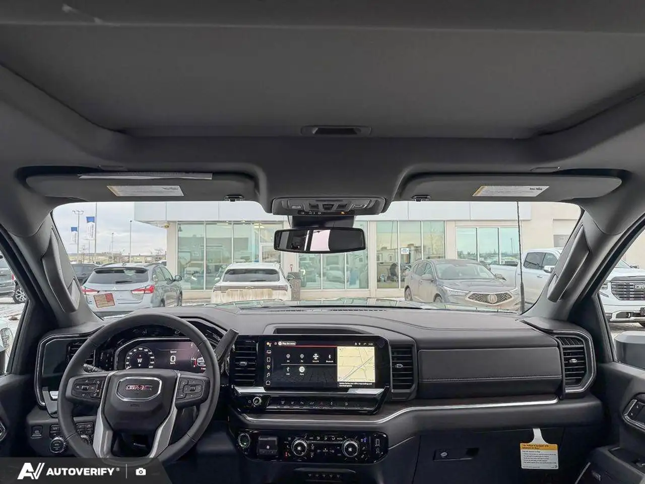 GMC Sierra 3500HD снимка GMC Sierra 3500HD