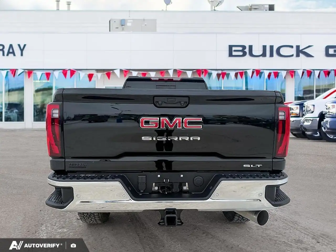 GMC Sierra 3500HD снимка GMC Sierra 3500HD
