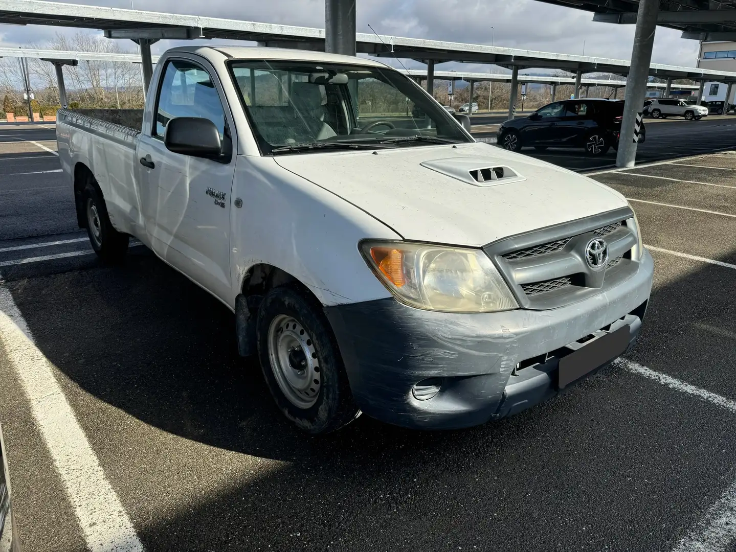 Toyota Hilux HILUX SIMPLE 4x2 120 D-4D PBL BOITE OU EMBRAYAGE Weiß - 2