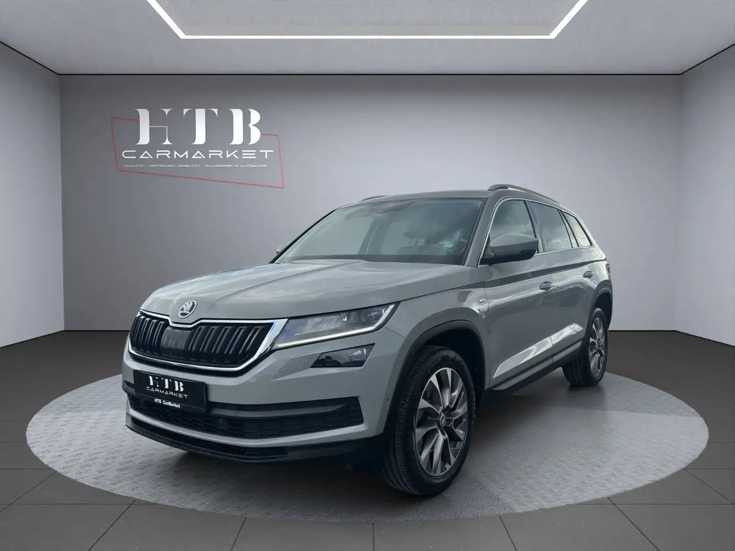 Skoda Kodiaq Clever 4x4 2.0 TDI DSG/ACC/LED/CAM Grau - 1