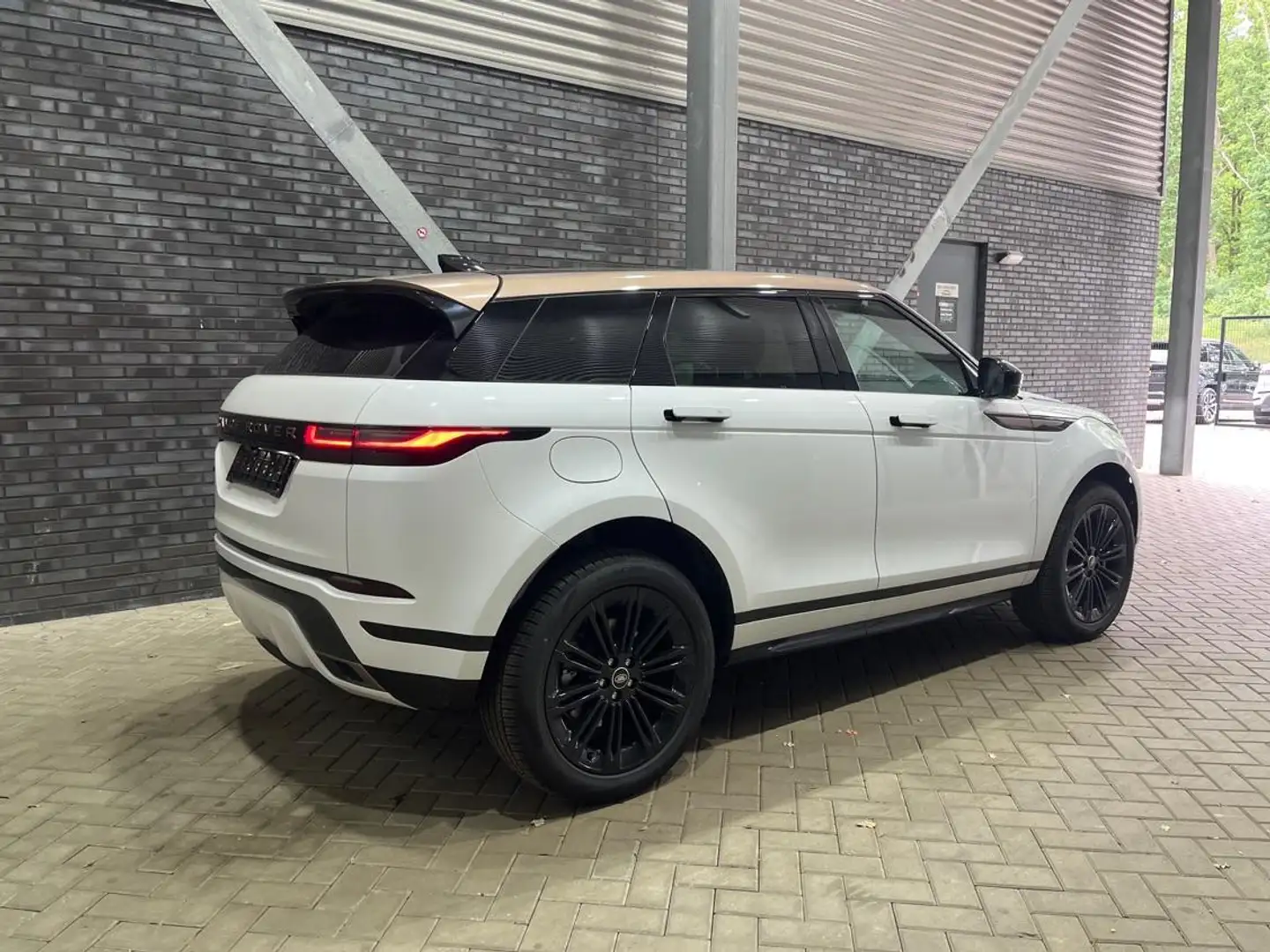 Land Rover Range Rover Evoque P270e PHEV Autobiography | Black Pack | Schuif/kan Wit - 2