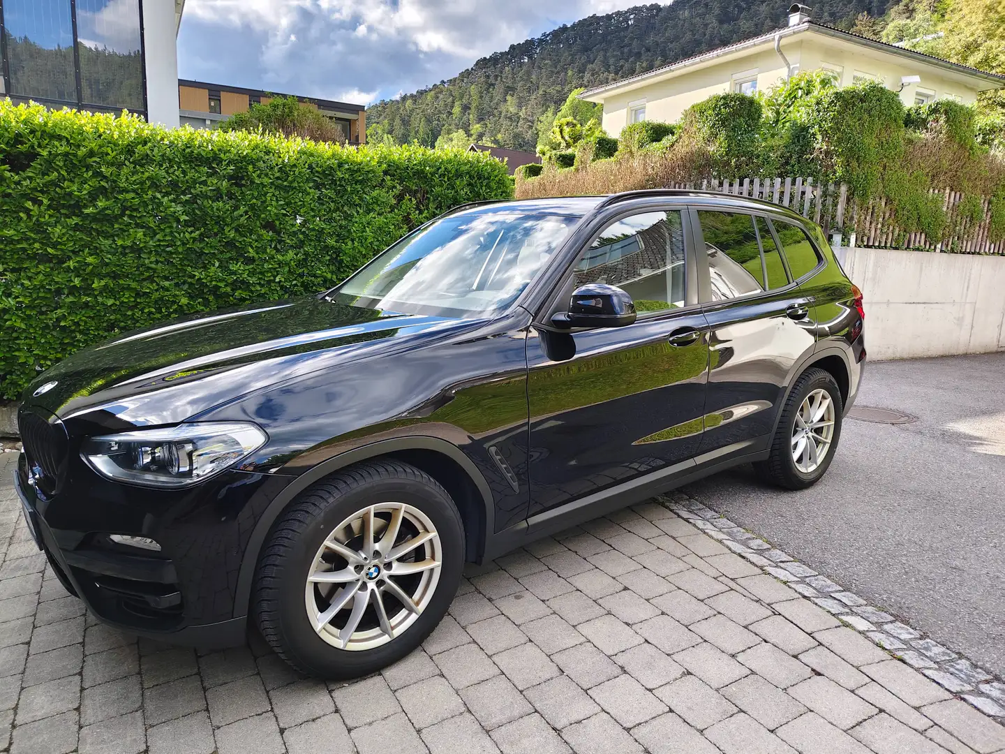BMW X3 X3 xDrive 20d Aut. Schwarz - 2
