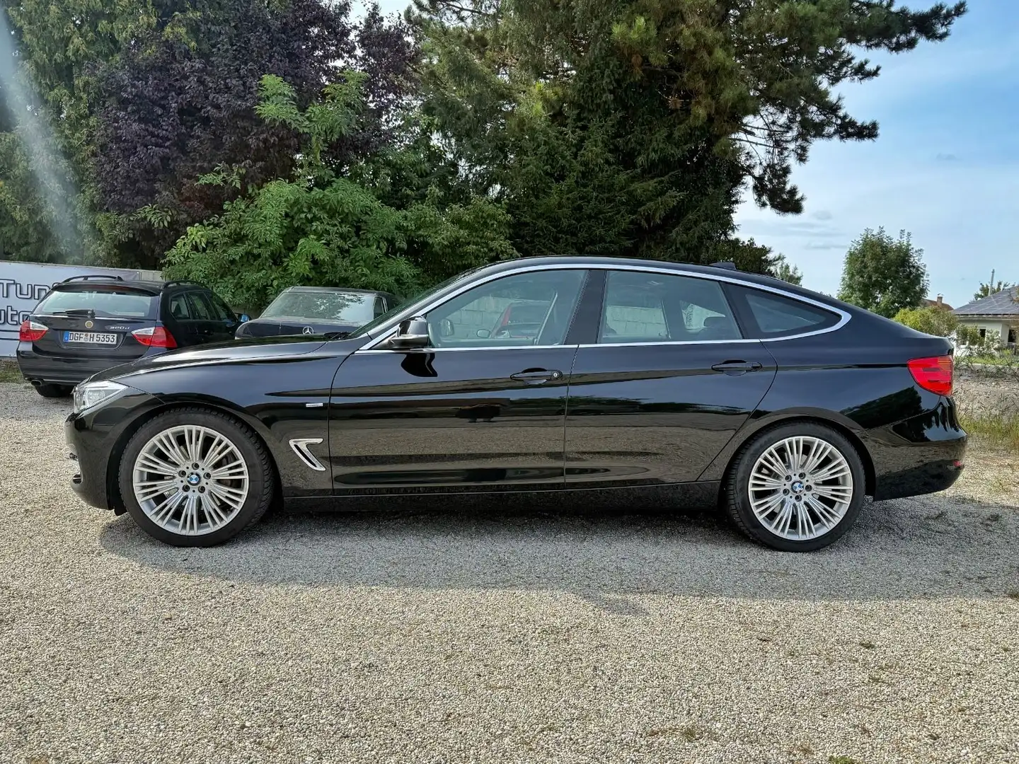 BMW 335 /LuxuryLine/HiFi/BiXenon/AHK Schwarz - 2