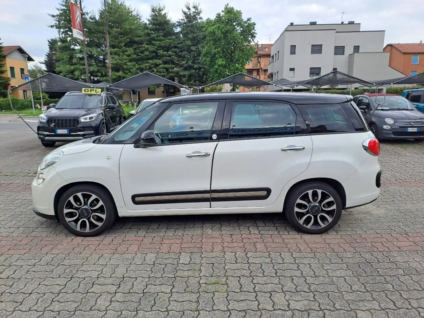 Fiat 500L Living 1.3 Multijet 85 CV Lounge Bianco - 2
