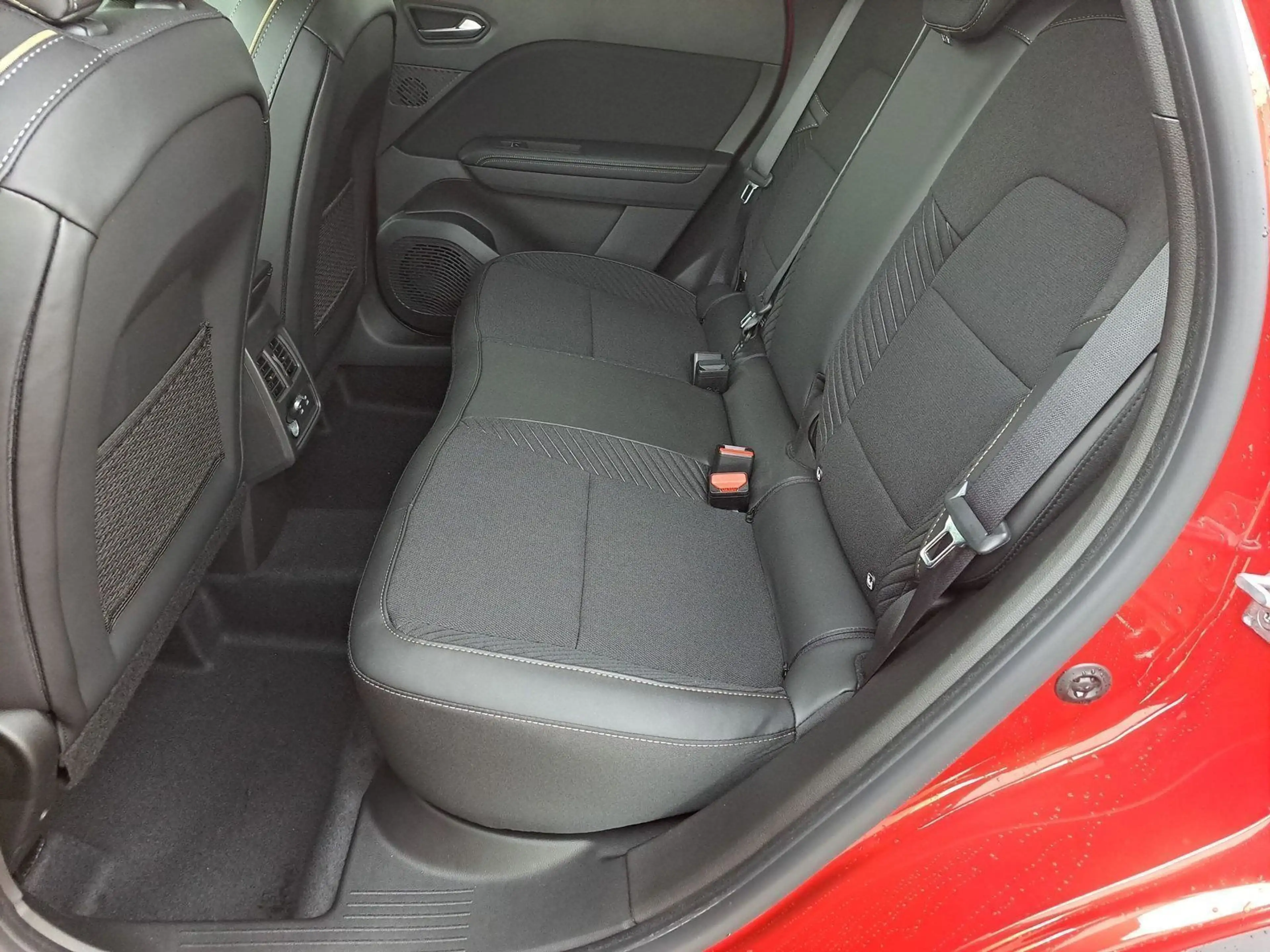 Renault Symbioz 1.8 E-TECH Full Hybrid 160 Iconic — photo 2