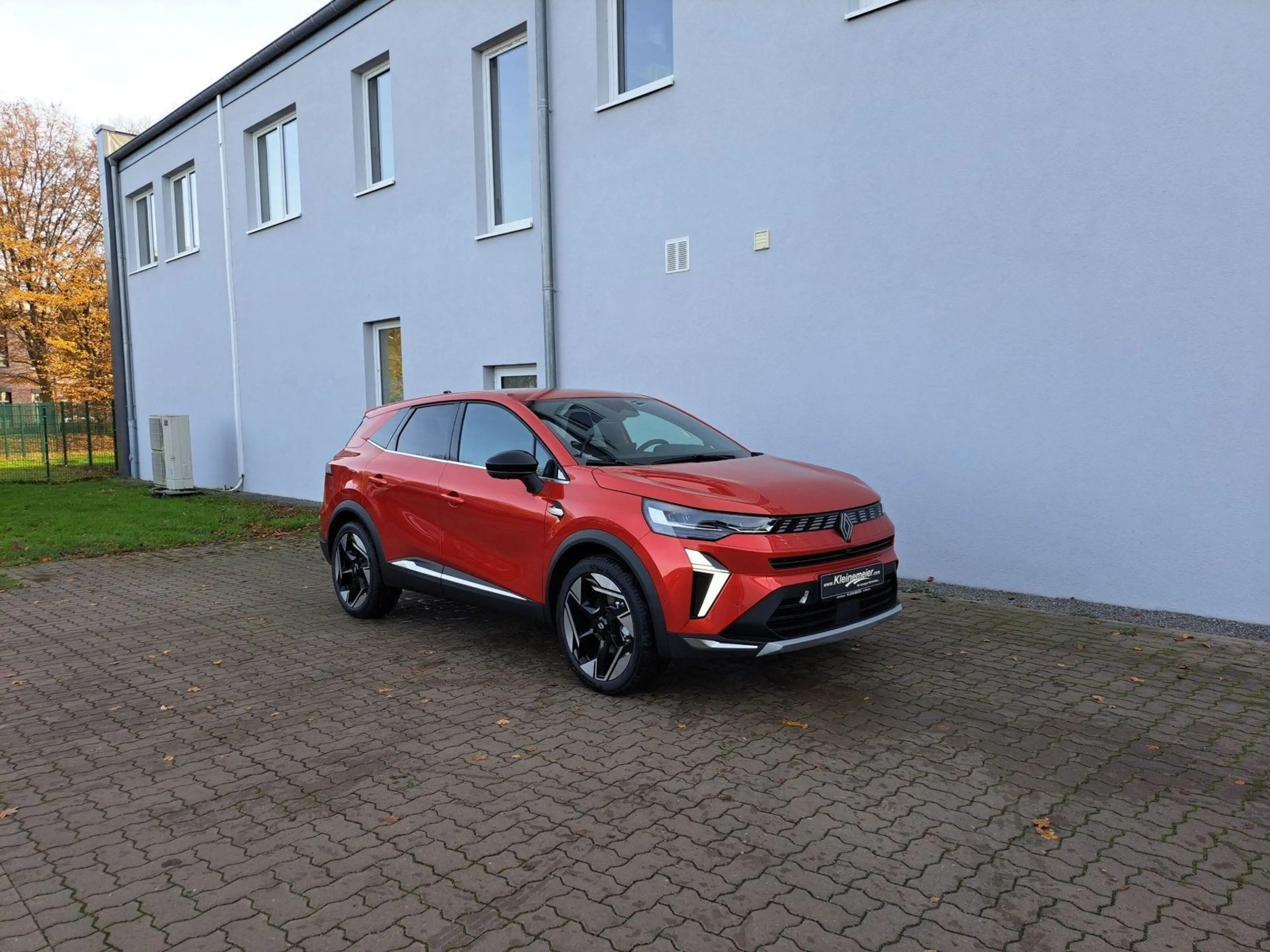 Renault Symbioz 1.8 E-TECH Full Hybrid 160 Iconic — photo 3