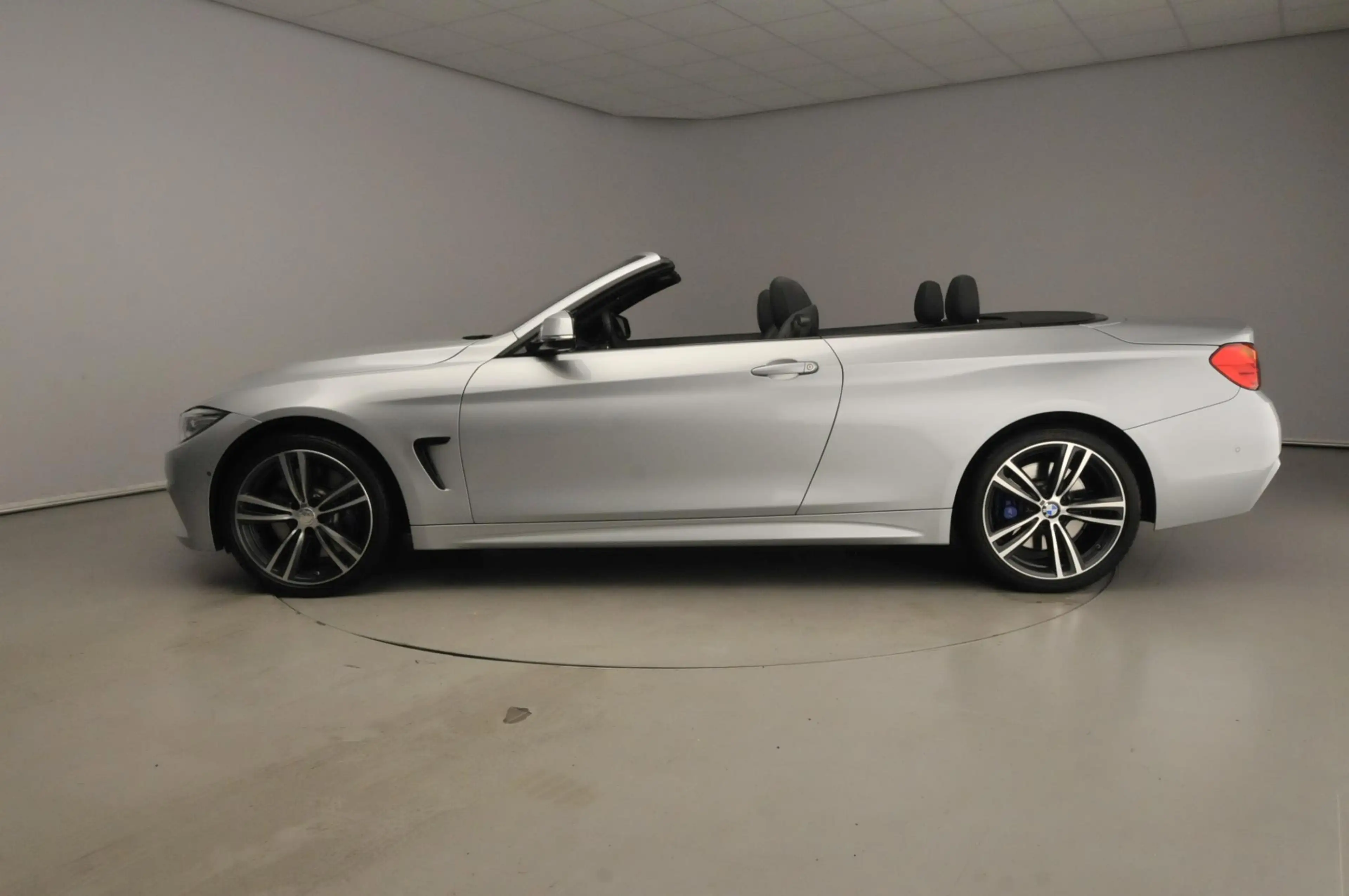 BMW 440 4 Serie Cabrio 440i xDrive Centennial High Executi — photo 2