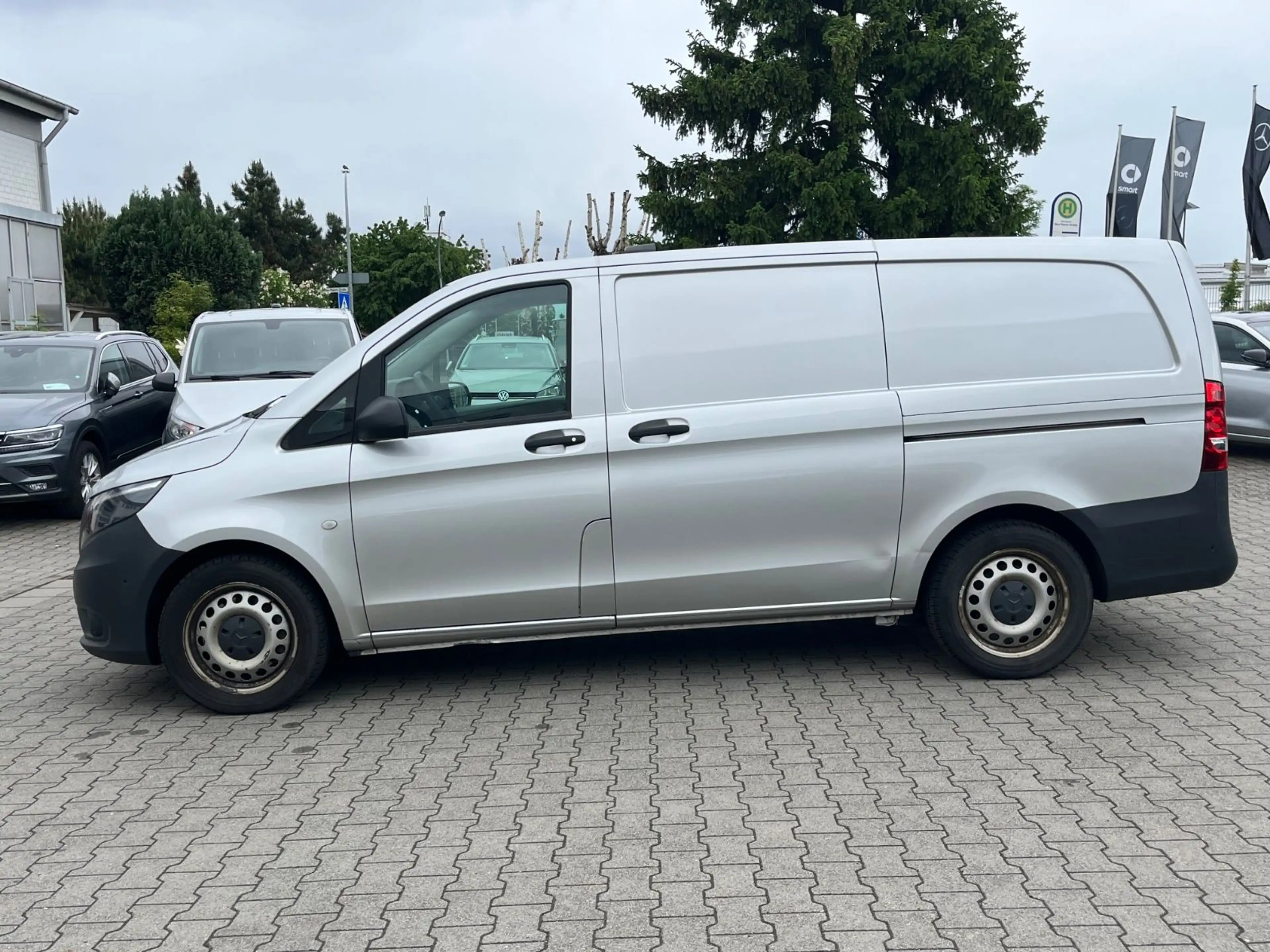 Mercedes-Benz Vito Kasten 114 CDI lang*AHK*Leder*2x Schiebetür — photo 2