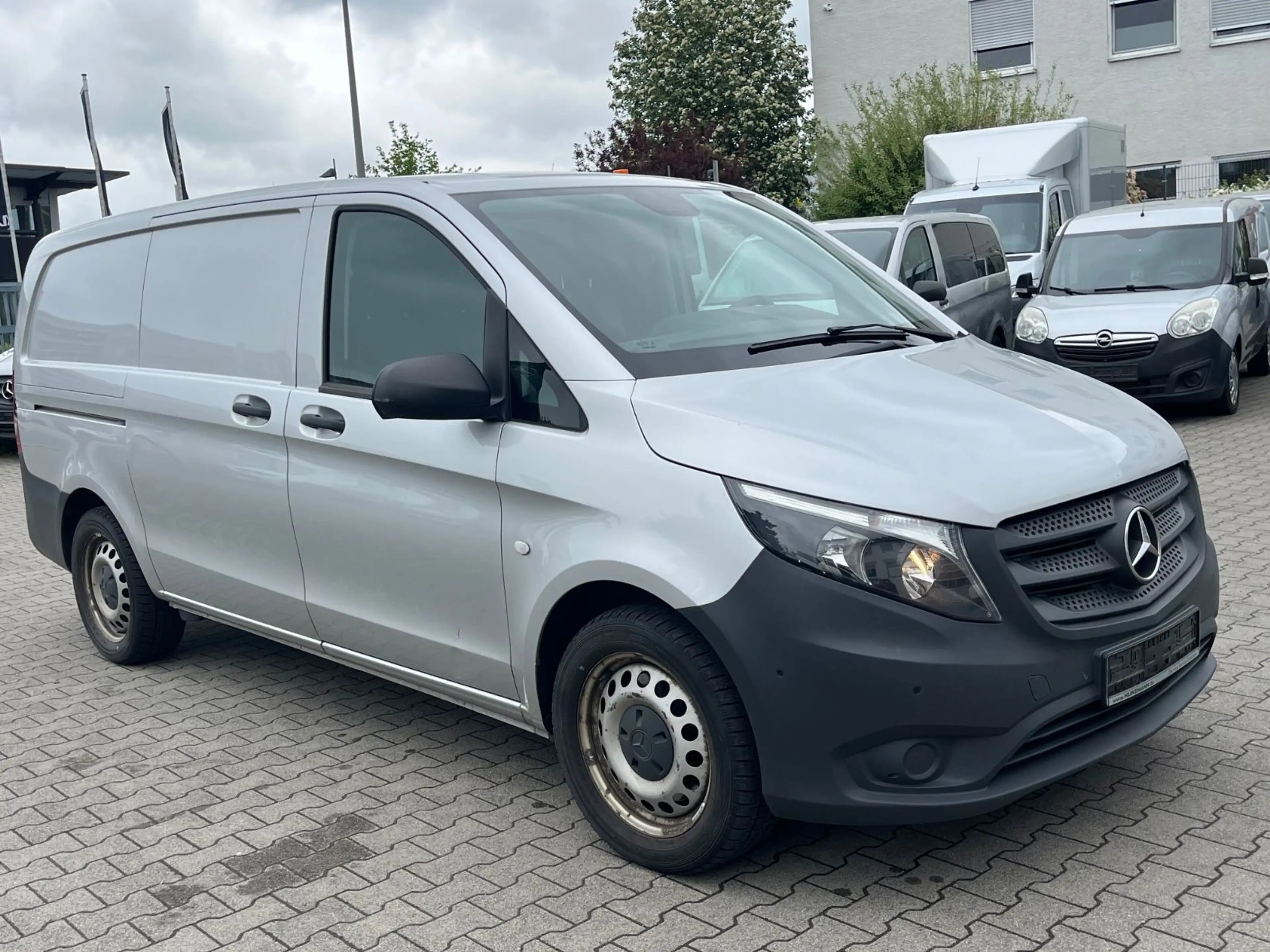 Mercedes-Benz Vito Kasten 114 CDI lang*AHK*Leder*2x Schiebetür — photo 5