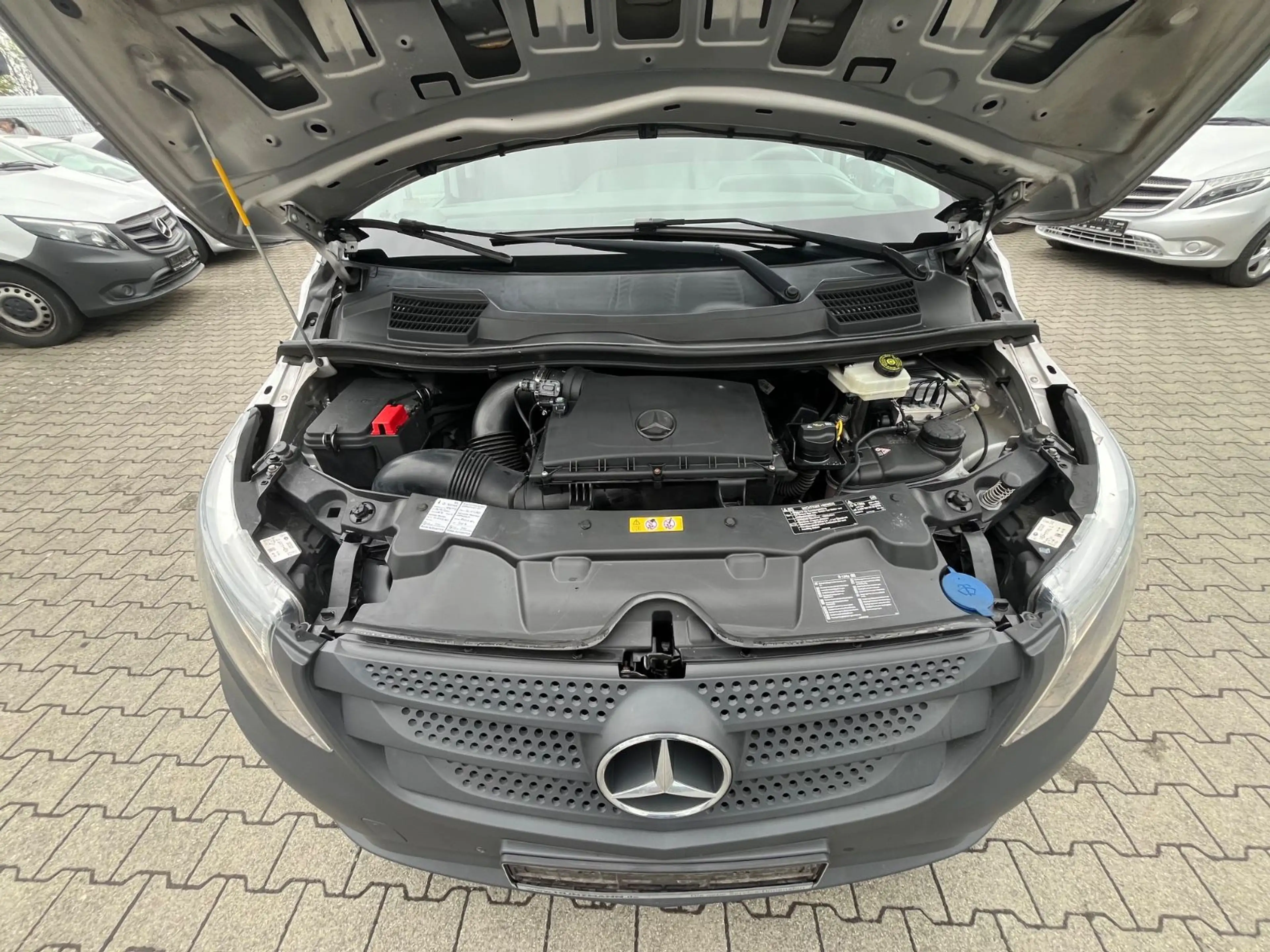 Mercedes-Benz Vito Kasten 114 CDI lang*AHK*Leder*2x Schiebetür — photo 12
