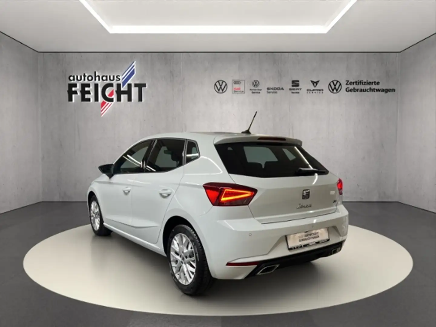 SEAT Ibiza 1.0 TSI FR+LED+NAV+RFK+APP-CONNECT+KEYLESS Weiß - 2