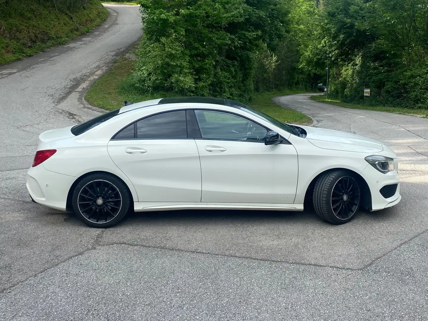Mercedes-Benz CLA 180 CLA 180 Aut. Weiß - 1