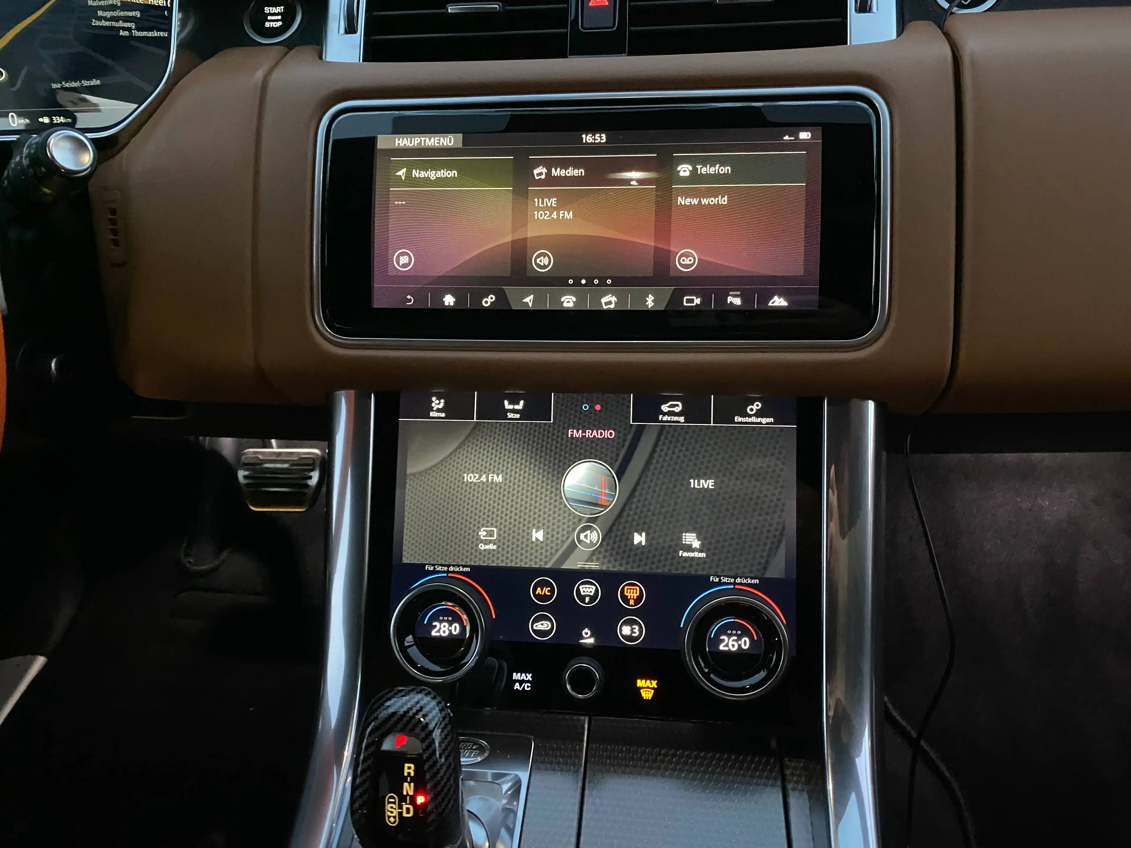 Land Rover Range Rover Sport S — photo 14