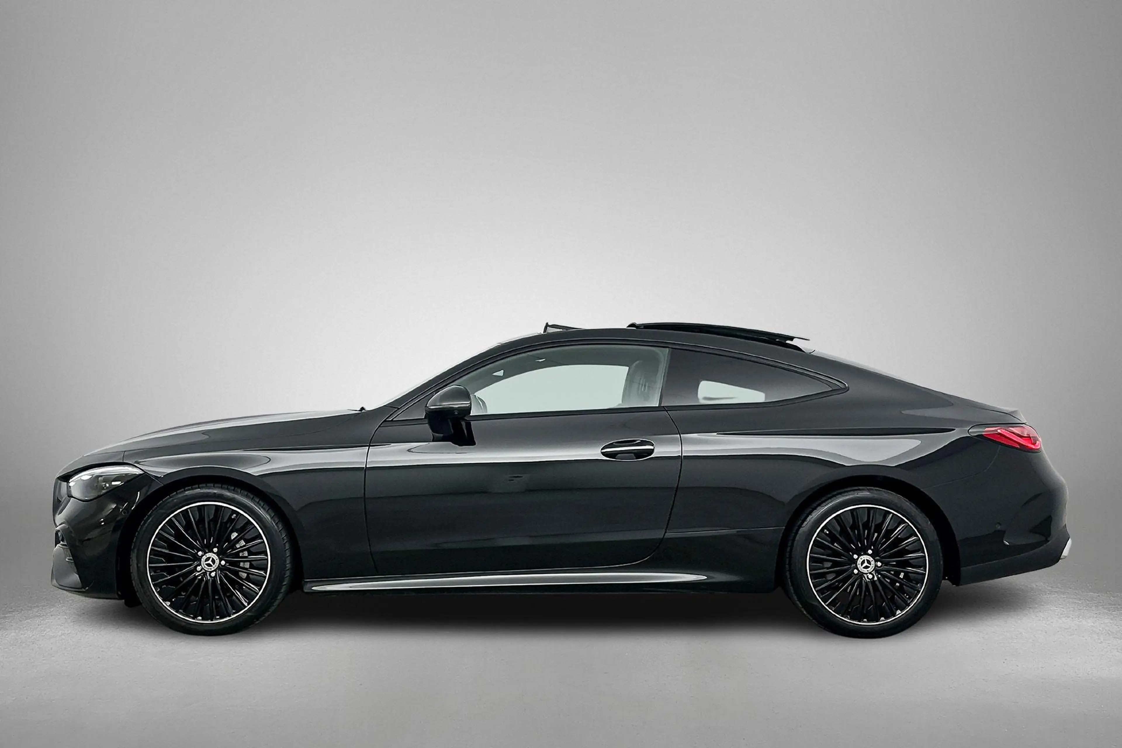 Mercedes-Benz CLE 200 CLE Coupé Automaat AMG Line | Nightpakket | Parkee — photo 6