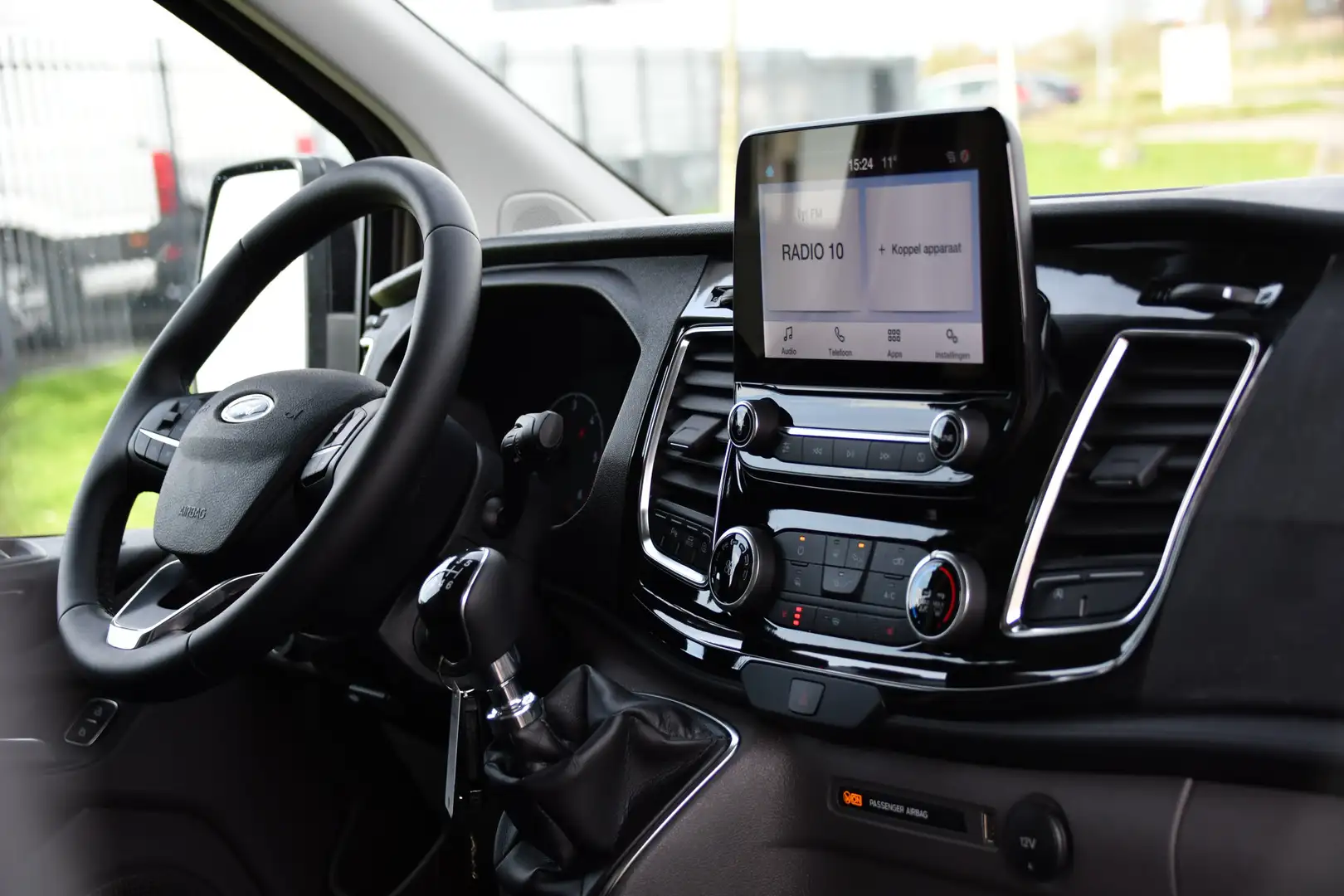 Ford Transit Custom 300 2.0 TDCI L1H1 Active Camera, Cruise, Carplay, - 2