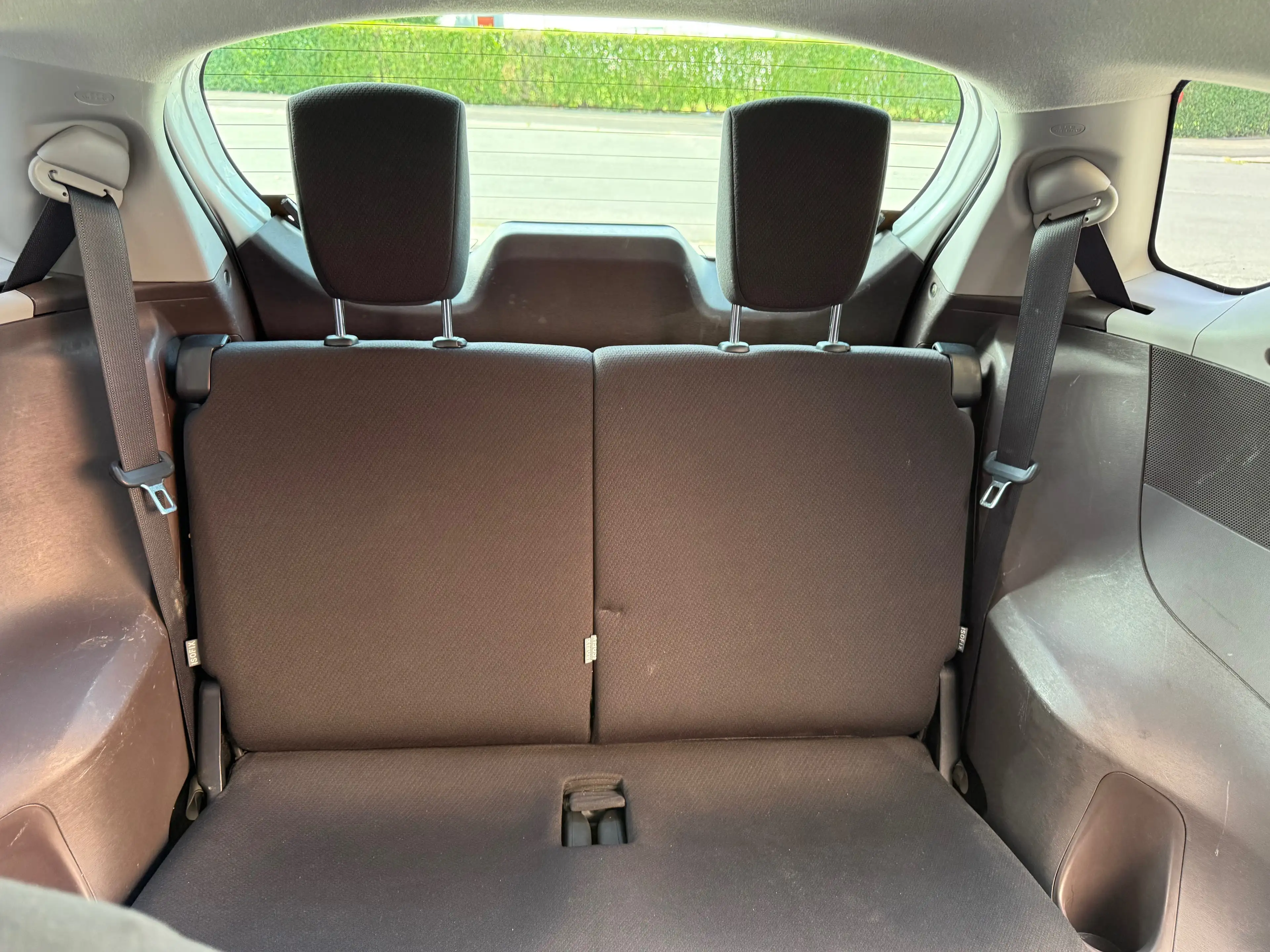 Toyota iQ iQ 1.0i VVT-i / AIRCO / GARANTIE / KEY LESS / GPS BLUETOOTH / AUTOMATIQUE — photo 9