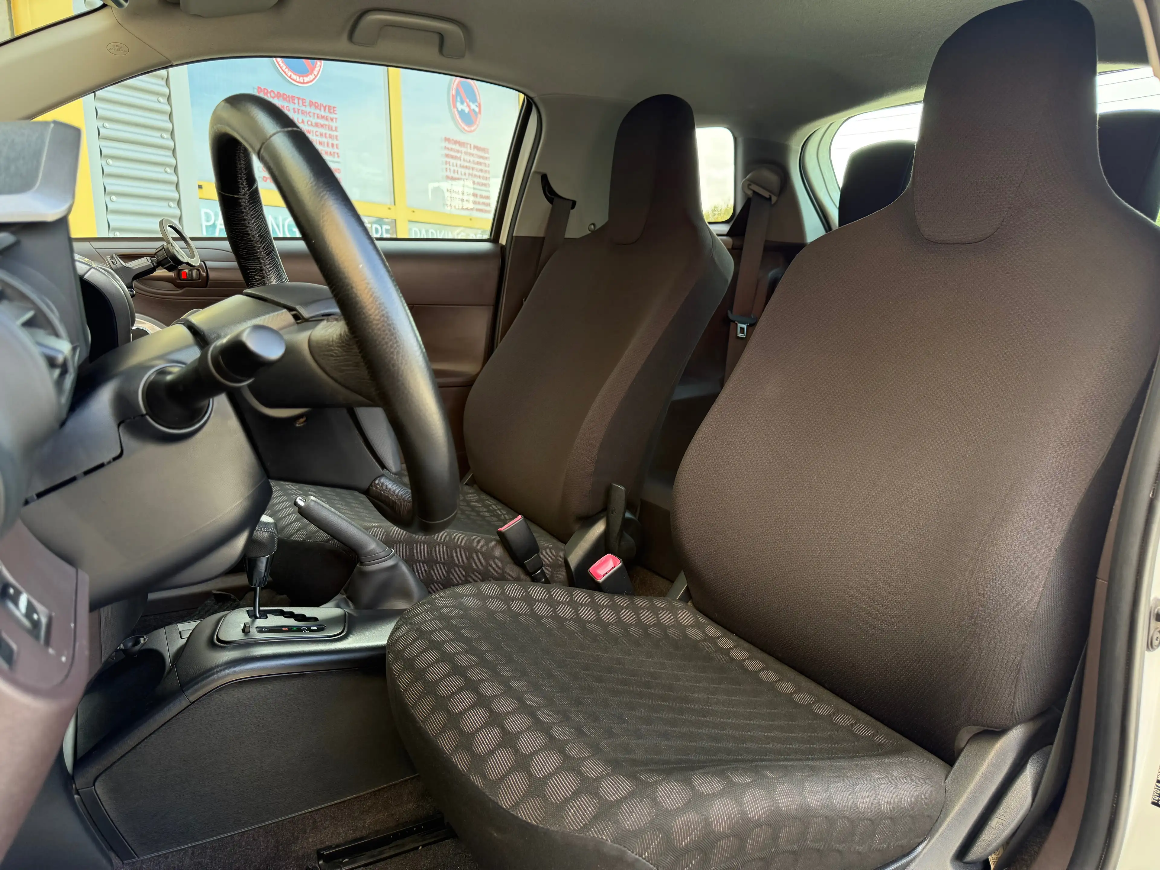 Toyota iQ iQ 1.0i VVT-i / AIRCO / GARANTIE / KEY LESS / GPS BLUETOOTH / AUTOMATIQUE — photo 7