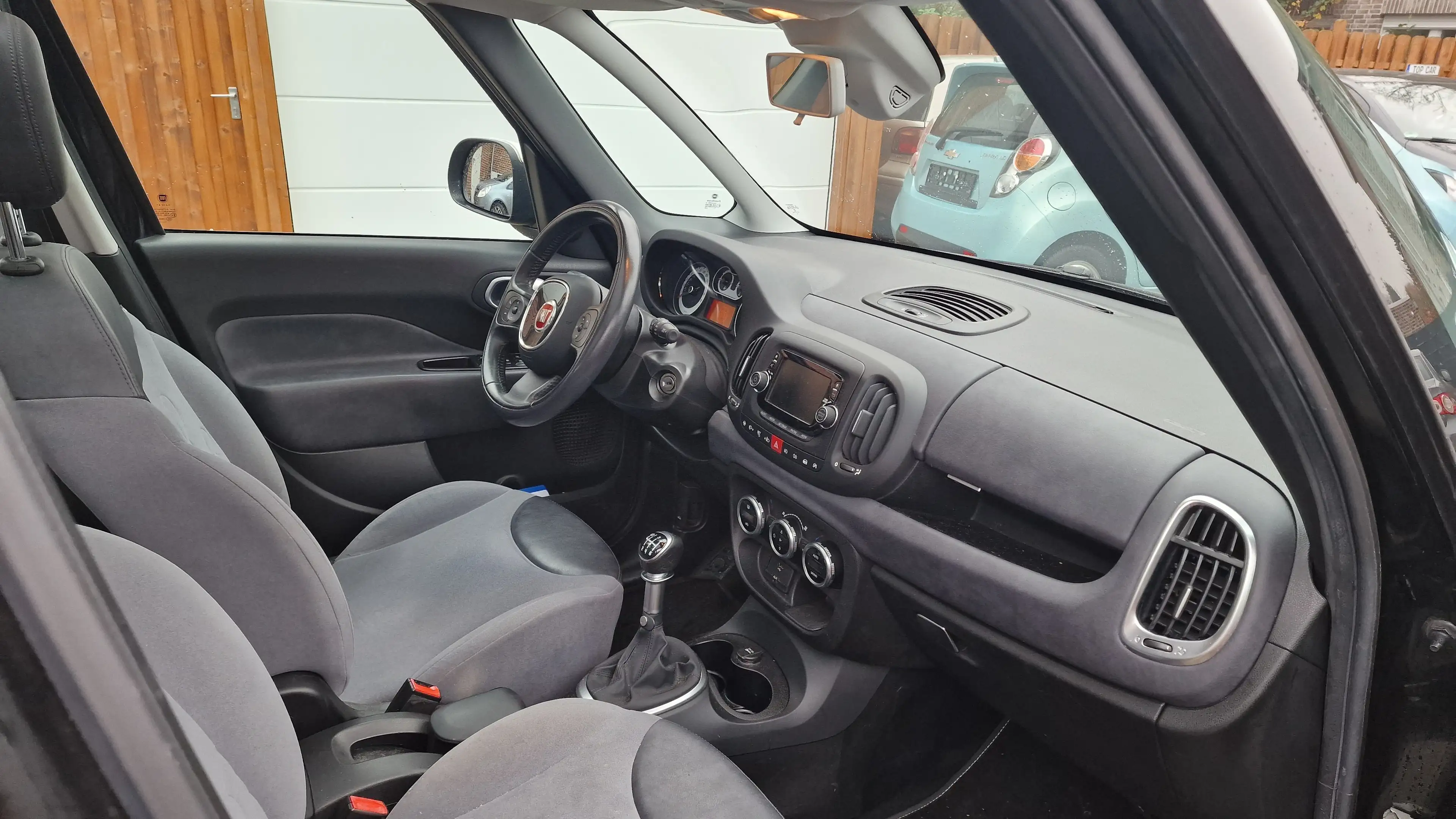 Fiat 500L Lounge 1Hand — photo 9