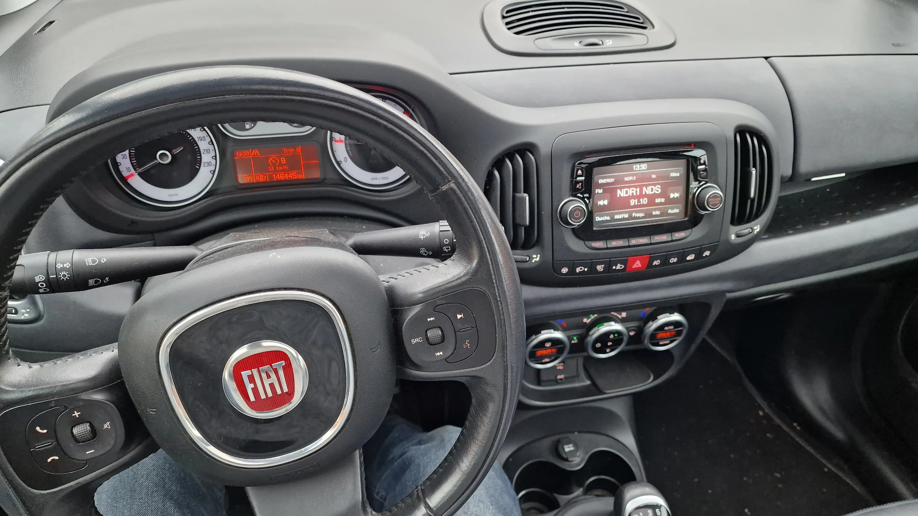 Fiat 500L Lounge 1Hand — photo 5