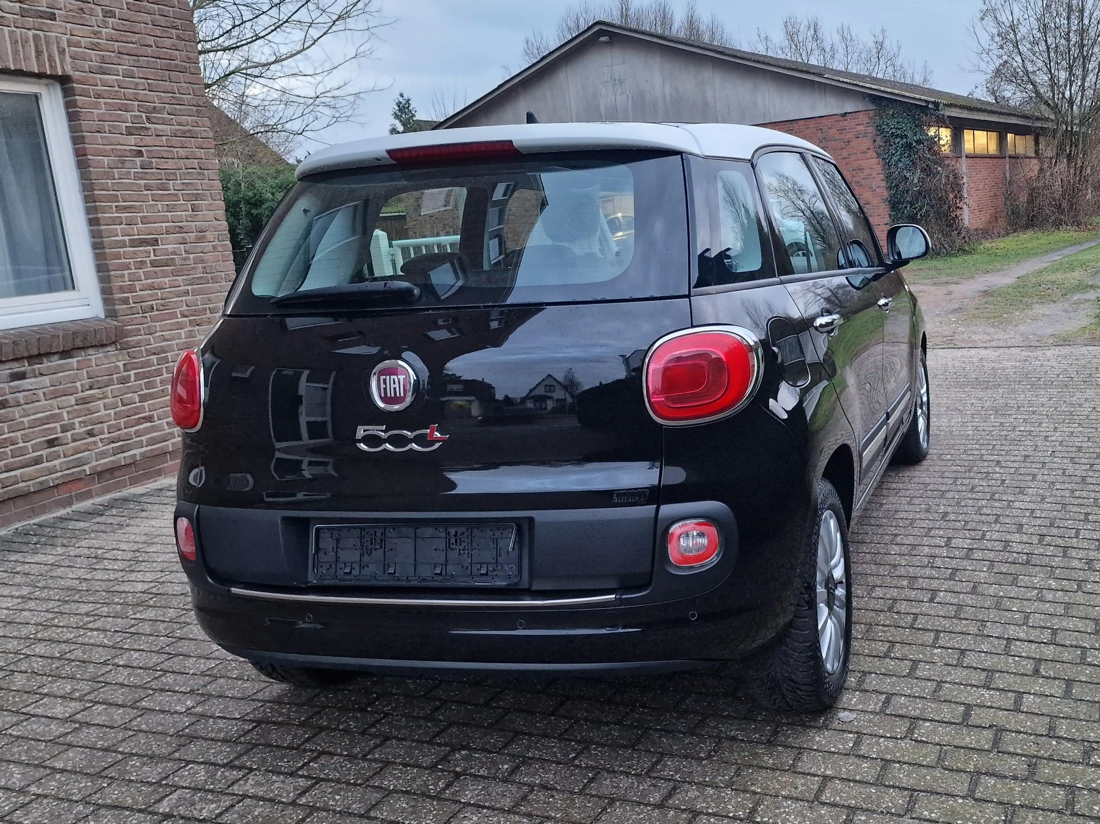 Fiat 500L Lounge 1Hand — photo 15