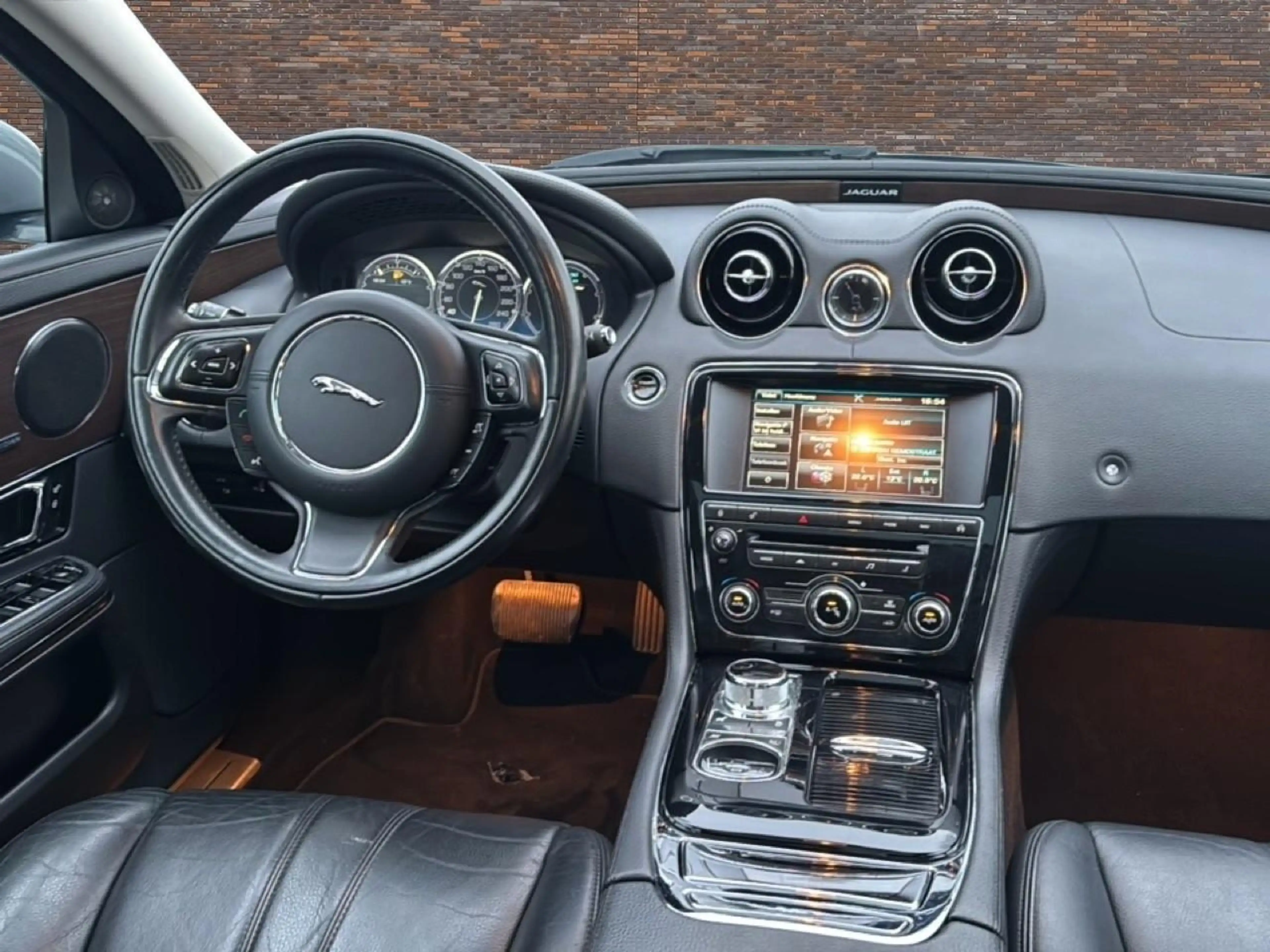 Jaguar XJ 3.0 V6D LEDER PANODAK LMV 121000KM! — photo 9