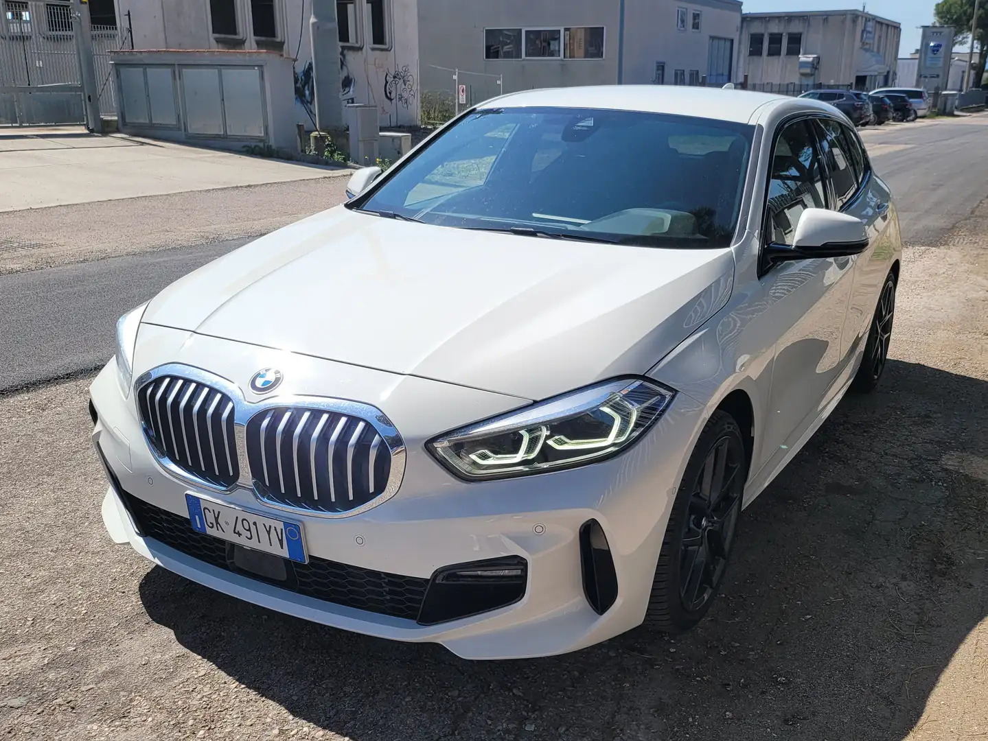 BMW 118 118d Msport auto Blanc - 1