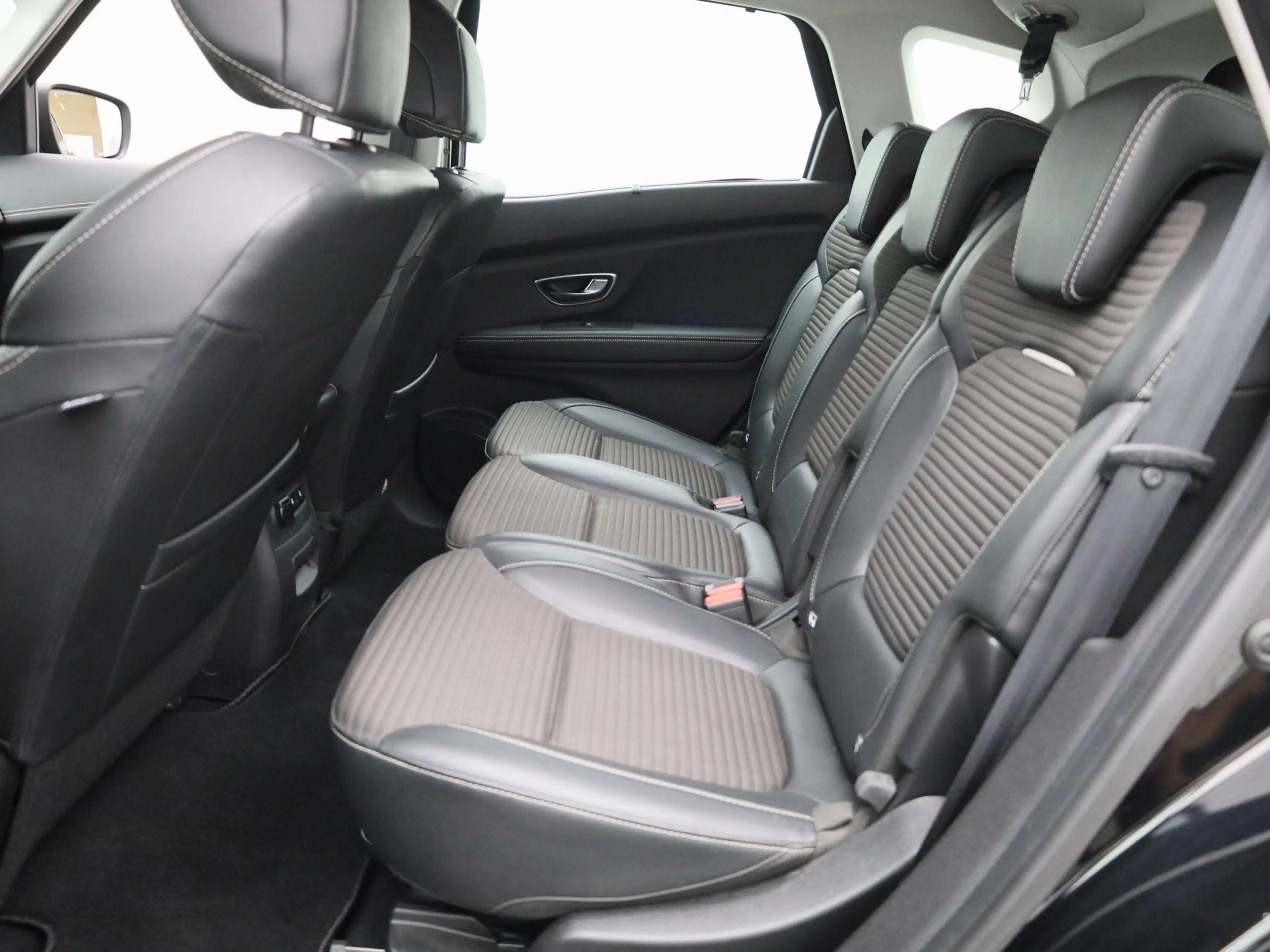 Renault Scenic 1.3 TCe Intens | Afneembare Trekhaak | All-Seasonb — photo 11