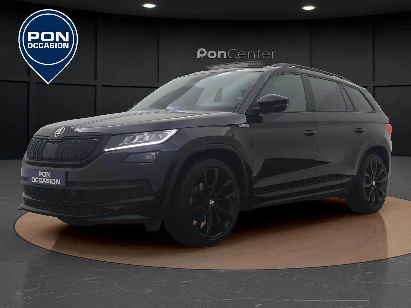 Skoda Kodiaq 1.5 TSI Sportline Business | Pano dak | Trekhaak | Zwart - 1