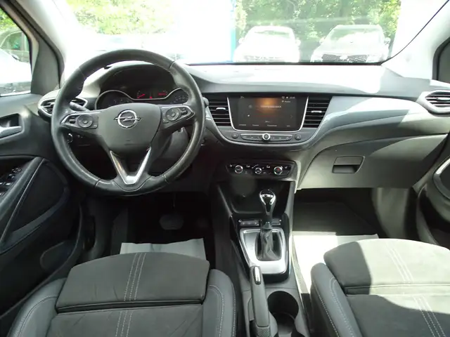 Opel Crossland view 9