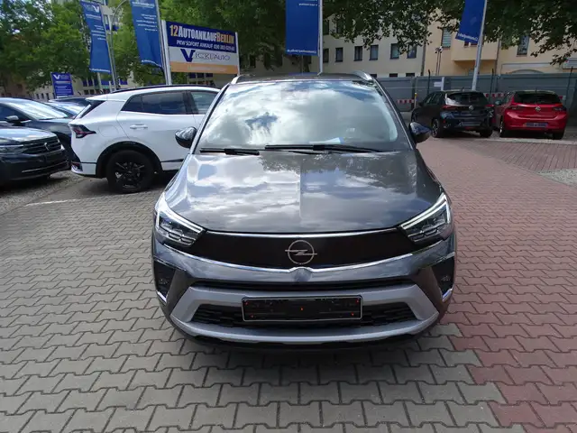 Opel Crossland view 2