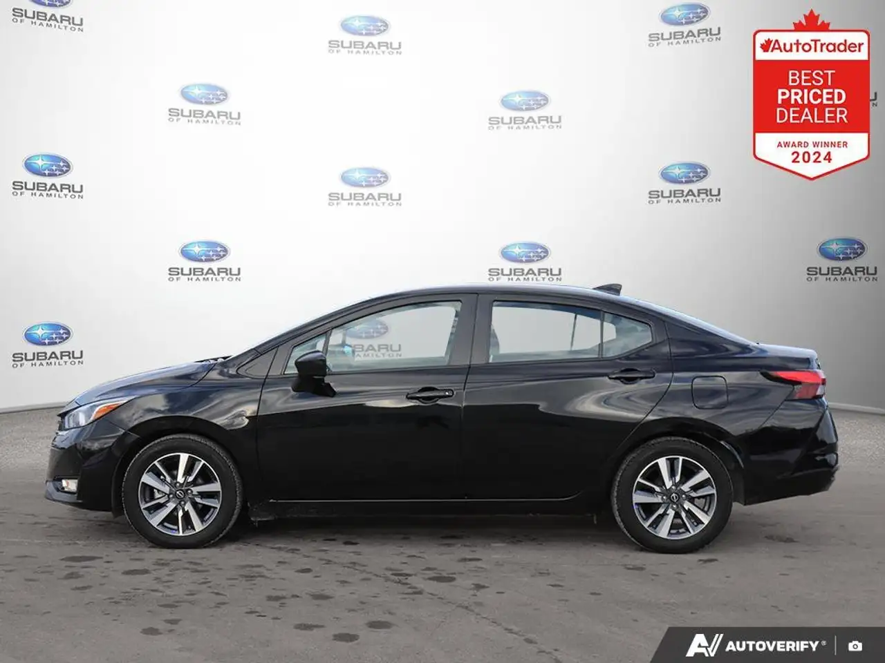 Nissan Versa снимка Nissan Versa