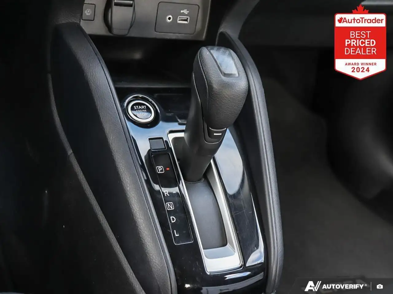 Nissan Versa снимка Nissan Versa