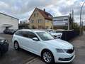Skoda Octavia Leder Autom. LED AHK Navi Sihzg. Blanc - thumbnail 1