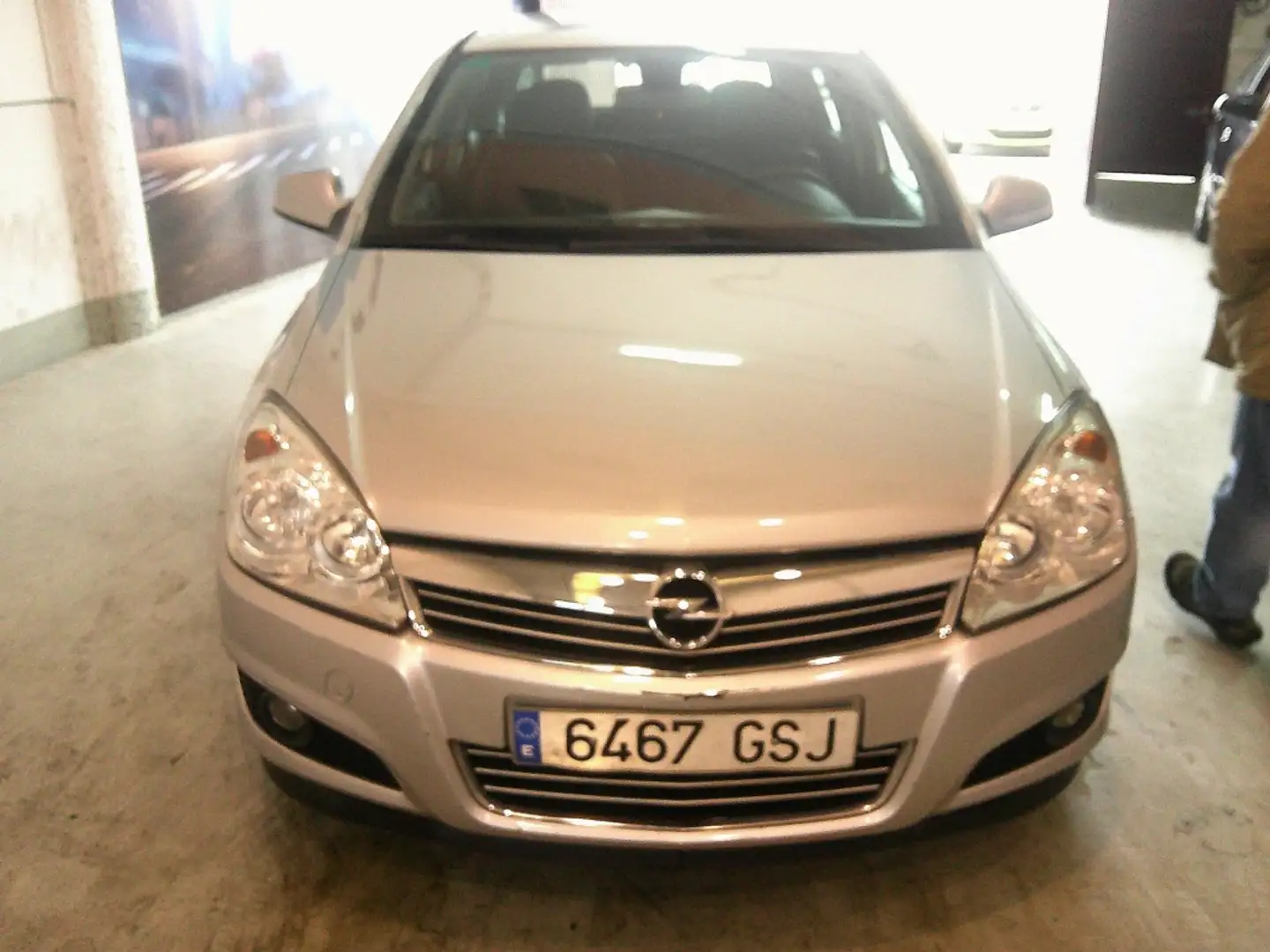 Opel Astra 1.7CDTI Cosmo Plateado - 1