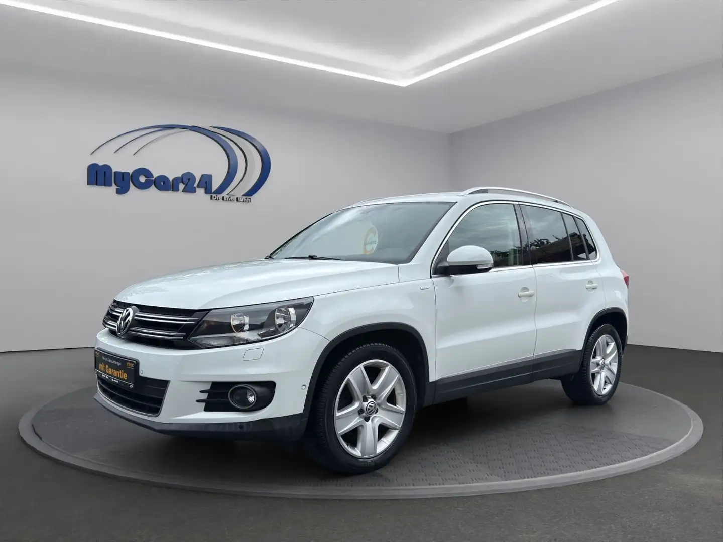 Volkswagen Tiguan I AHK I SZH I PDC I 18Zoll I Garantie Weiß - 1