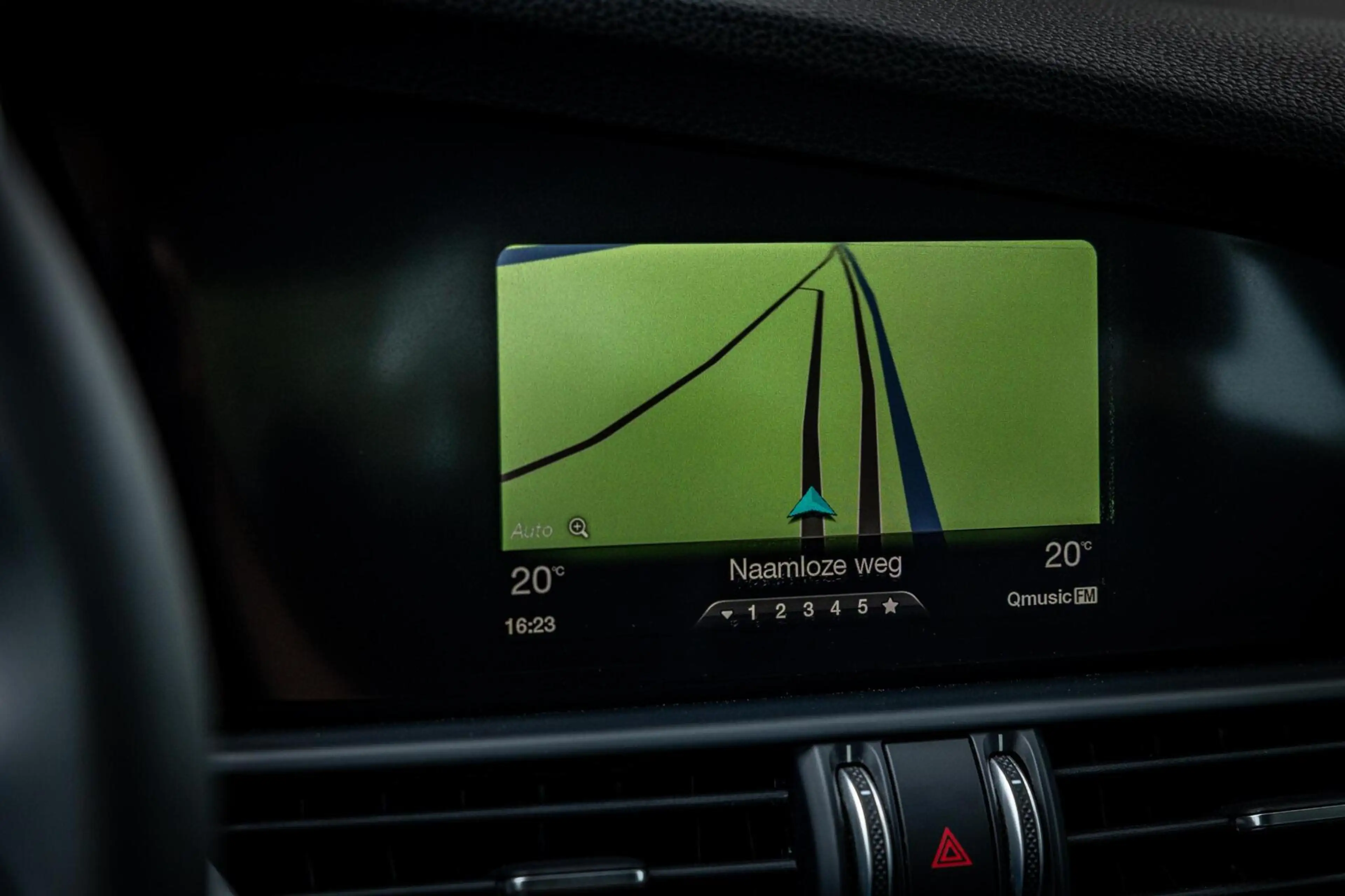 Alfa Romeo Giulia 2.0T Super |Nap |Leder |Automaat |Keyless — photo 25