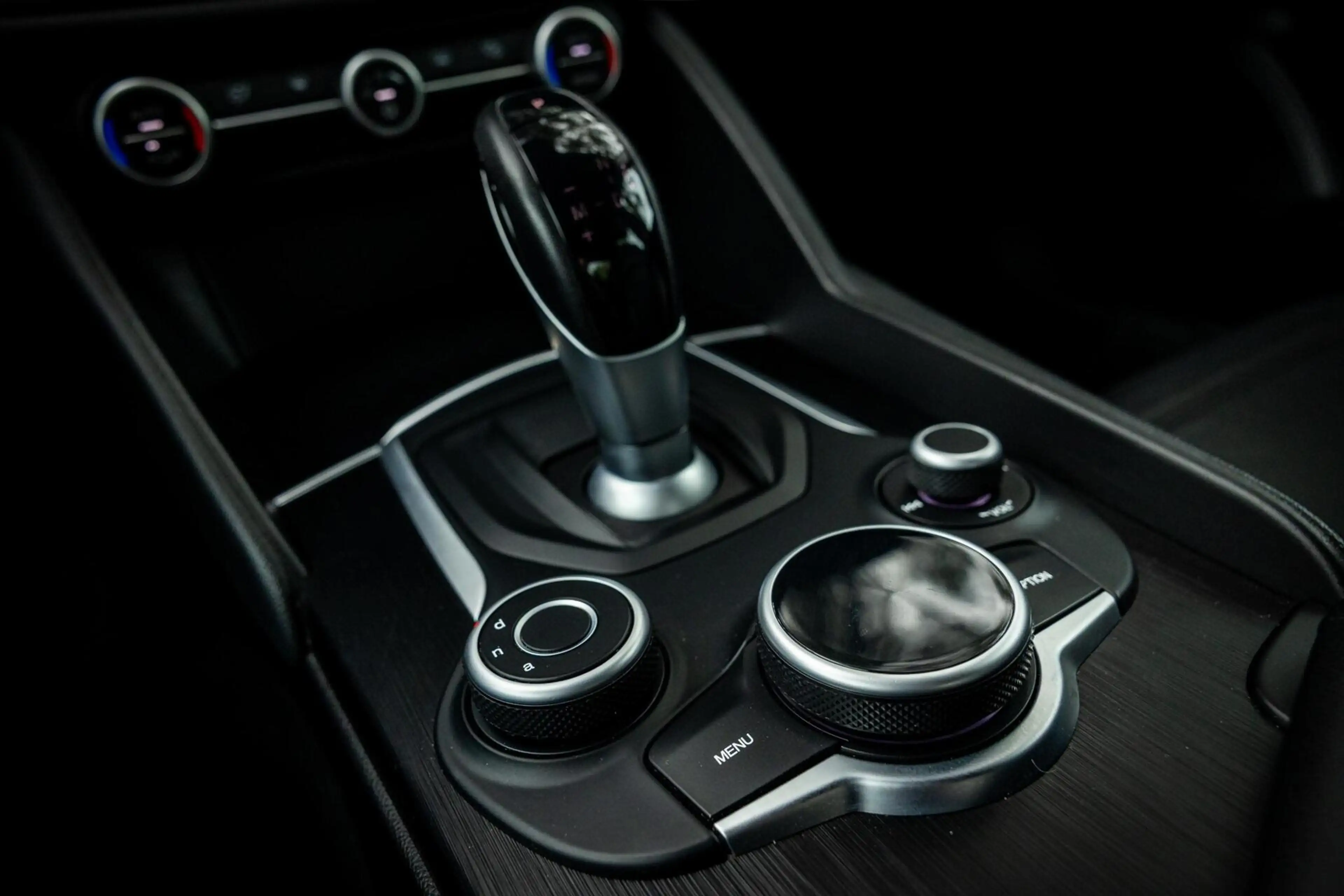 Alfa Romeo Giulia 2.0T Super |Nap |Leder |Automaat |Keyless — photo 27
