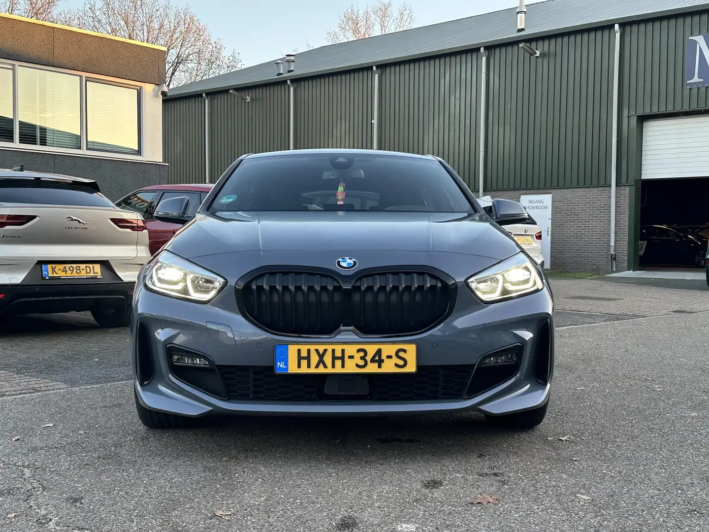 BMW 118 1-serie 118i Executive Edition M SPORT | HARMAN & Gris - 2