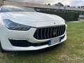 Maserati Ghibli 2.0 mhev gt 330cv rwd auto tetto Weiß - thumbnail 30
