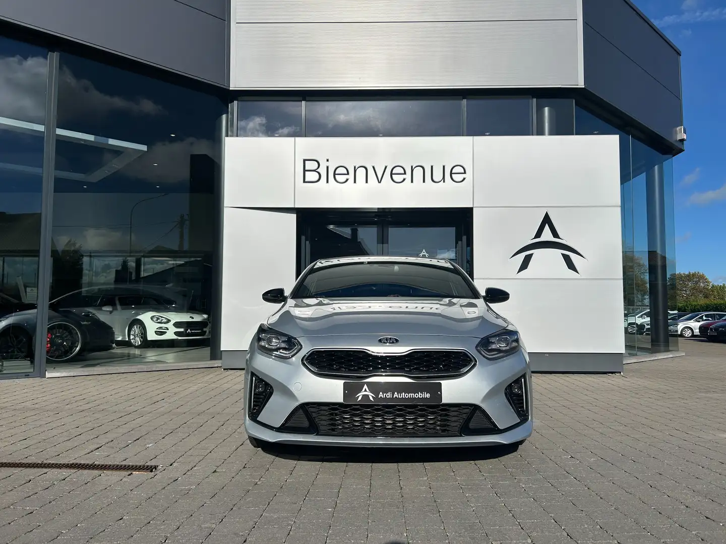Kia ProCeed / pro_cee'd 1.6 GT-LINE*GARANTIE*1ER PROP*CARPLAY*JBL*CAMERA* Gris - 2