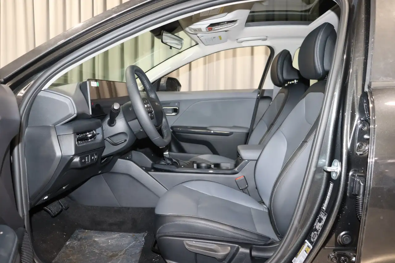 Kia K4 снимка Kia K4