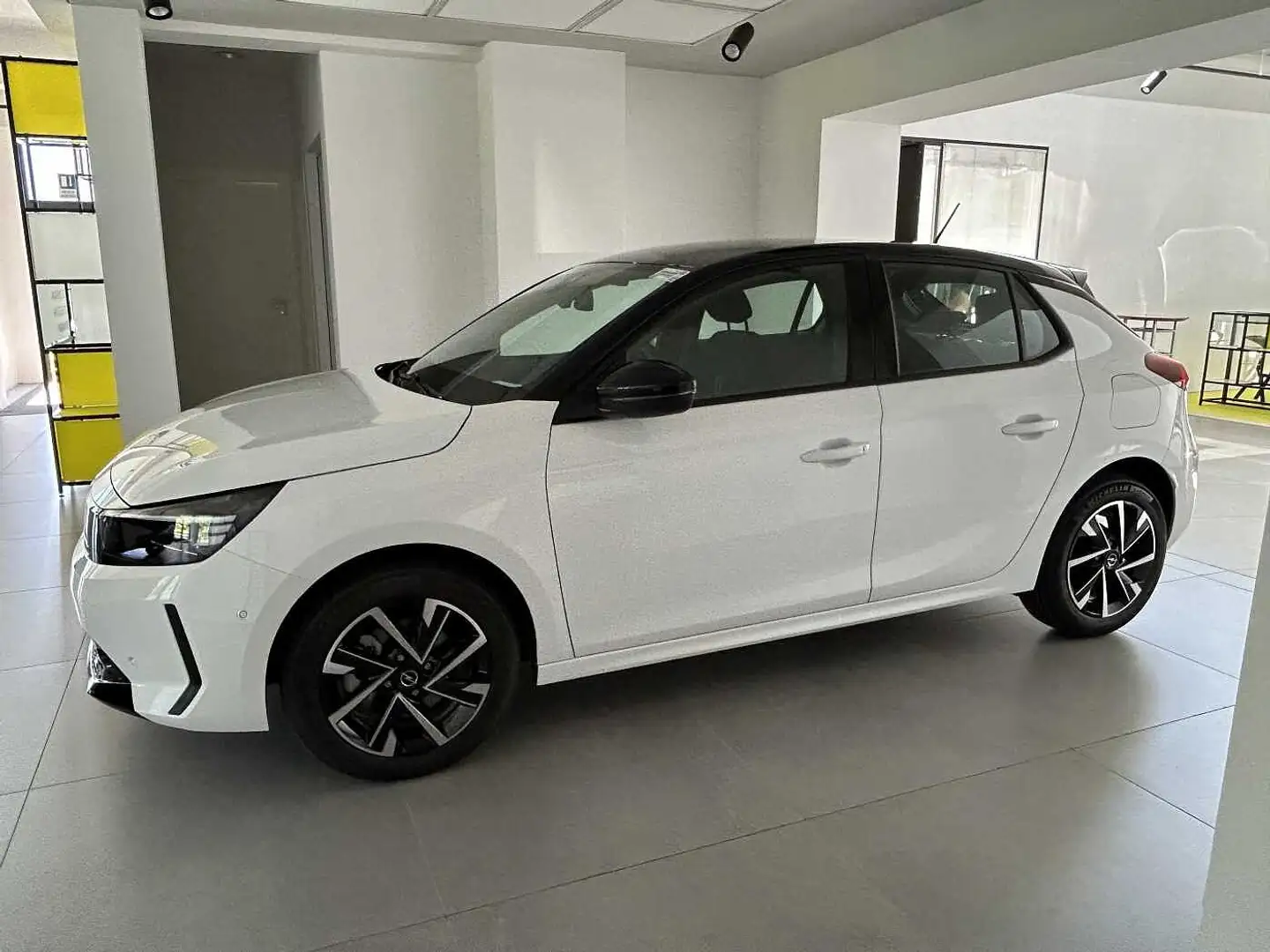 Opel Corsa 1.2 100 CV GS Білий - 2